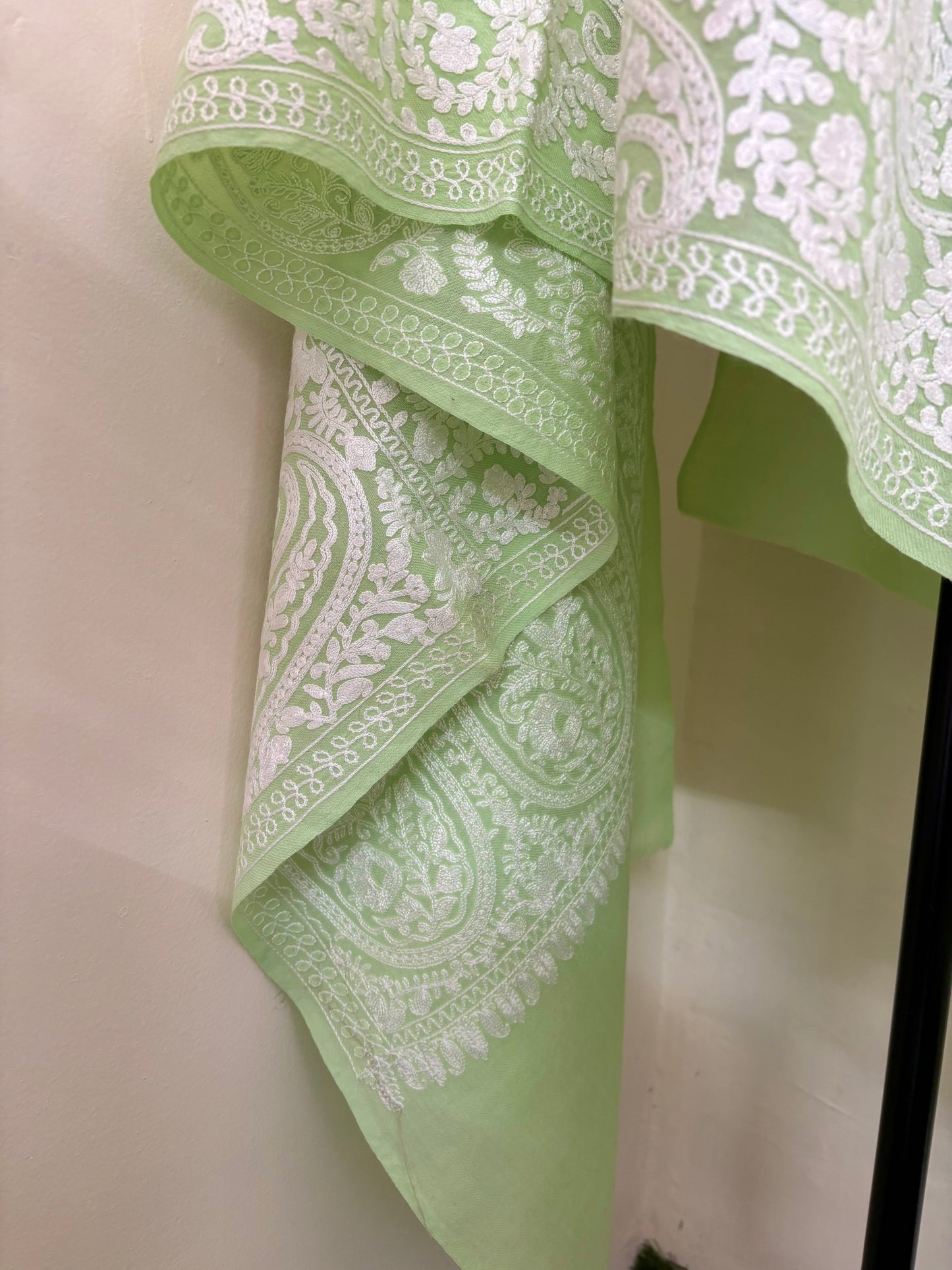 Lawn Green Kashmiri Stole ( Semi Pashmina )