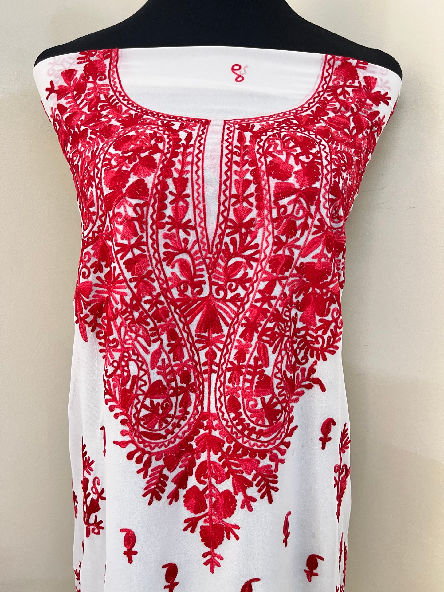 Off white - Red Georgette Kashmiri Unstitched Kurta Material