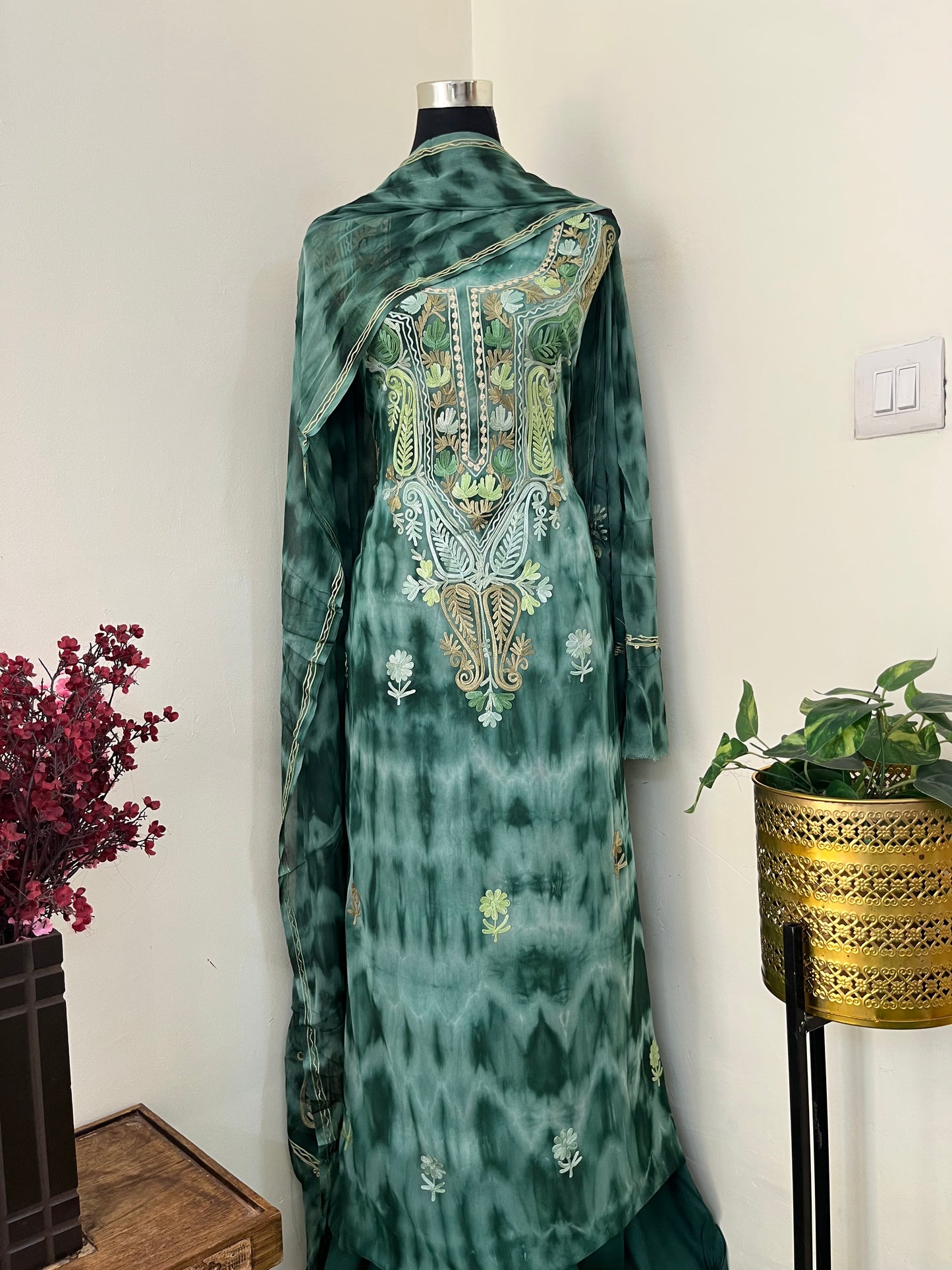 Jade Green Pure Georgette Ty Dy Kashmiri Suit