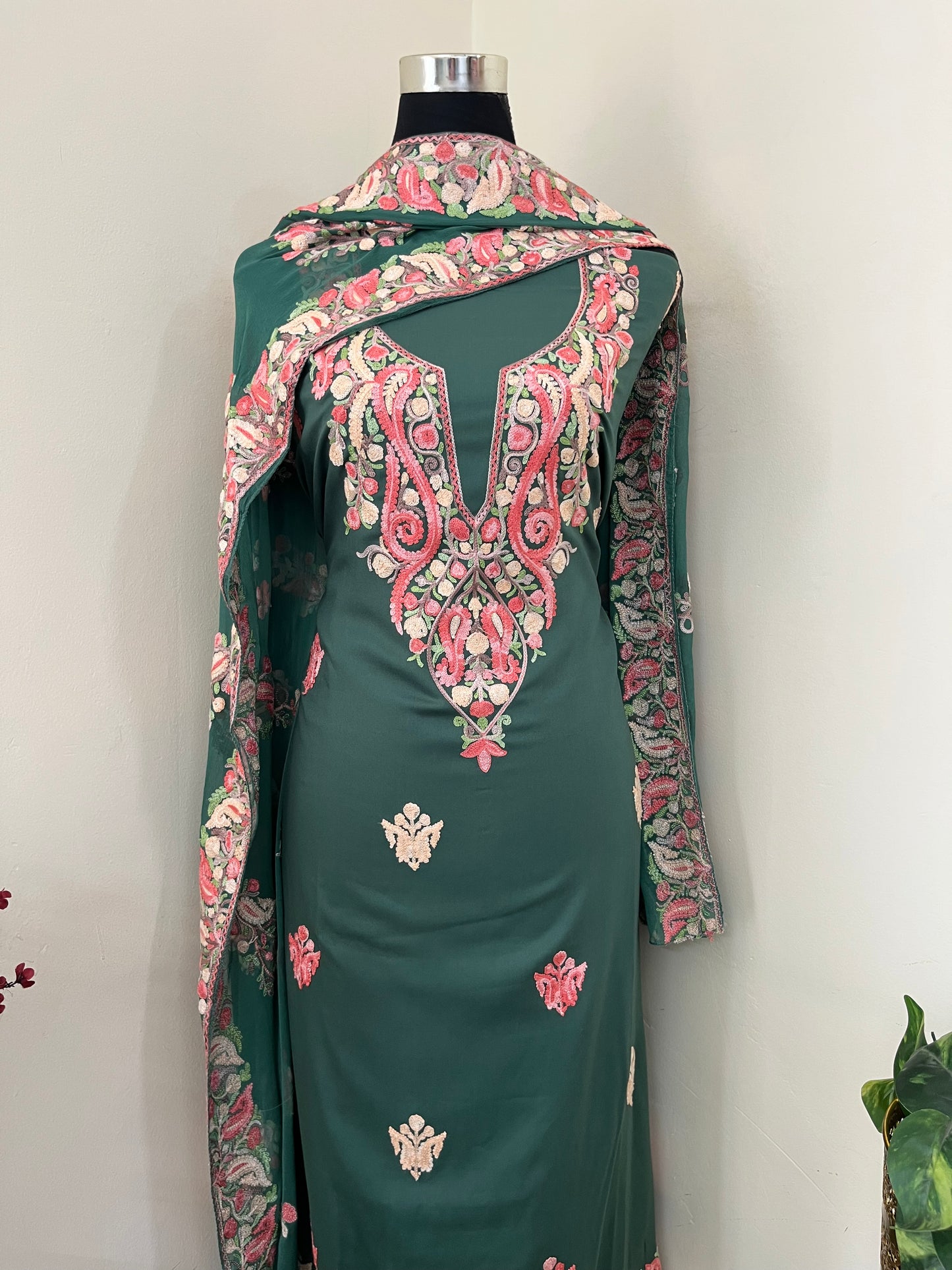Jade Green Rayon Cotton Kashmiri 3pc set