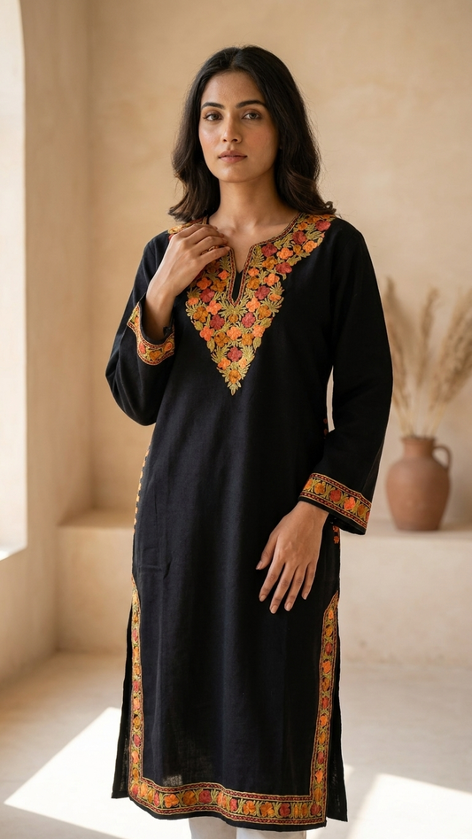 Black Aari Embroidered Wool Pheran