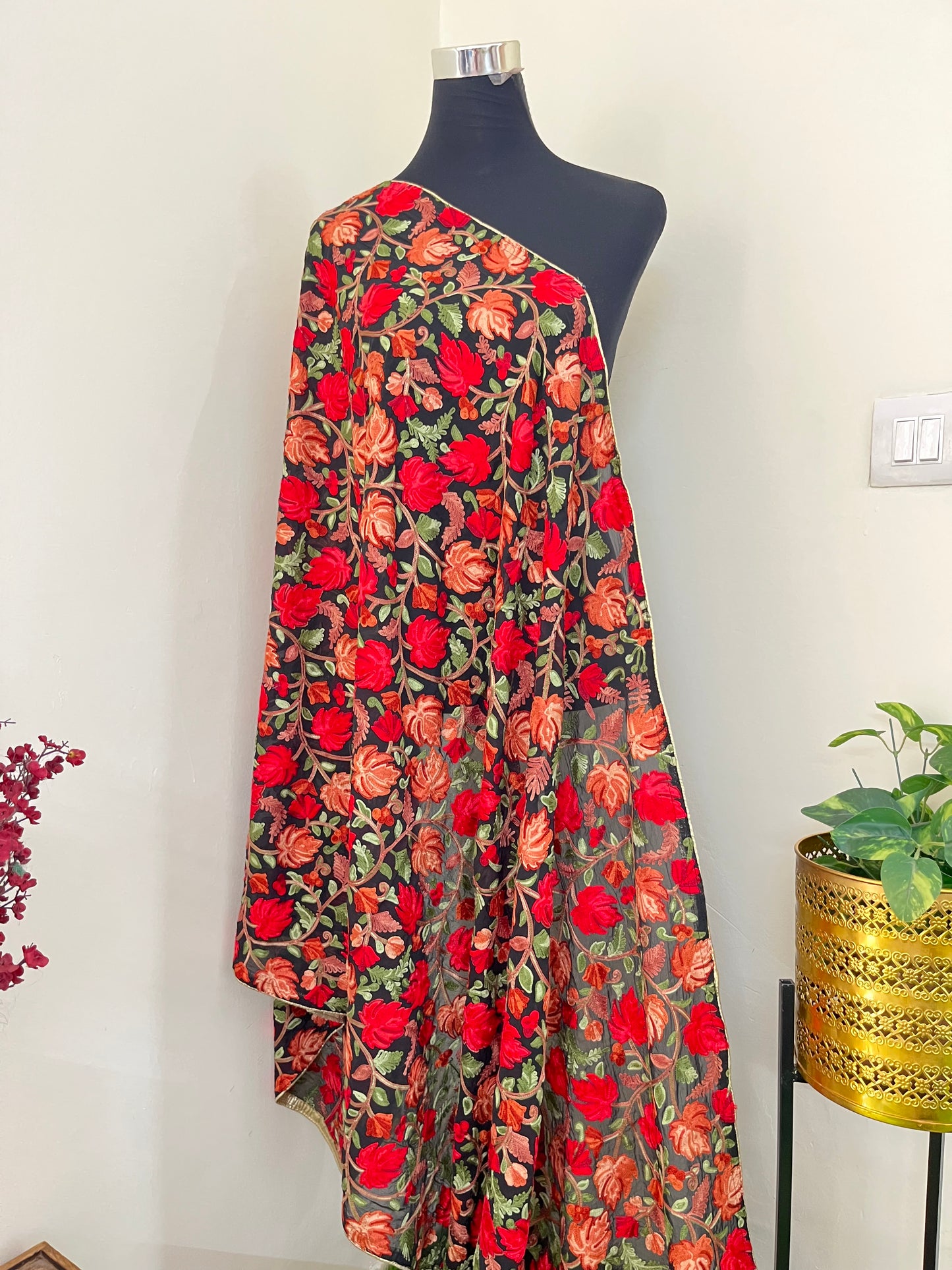 Kashmiri Georgette Odhni