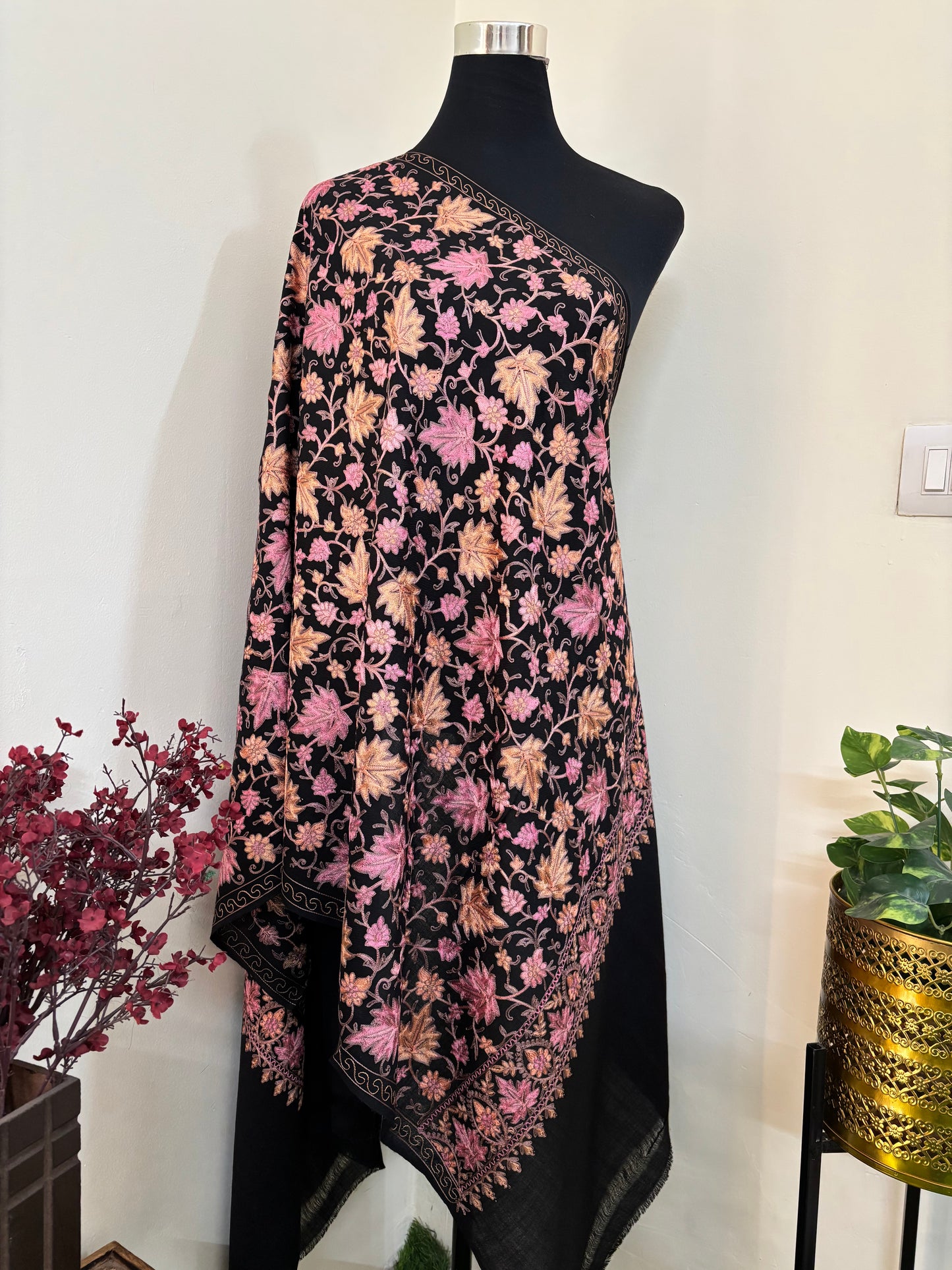 Black Chinaar Jaal Kashmiri Semi Pashmina Stole