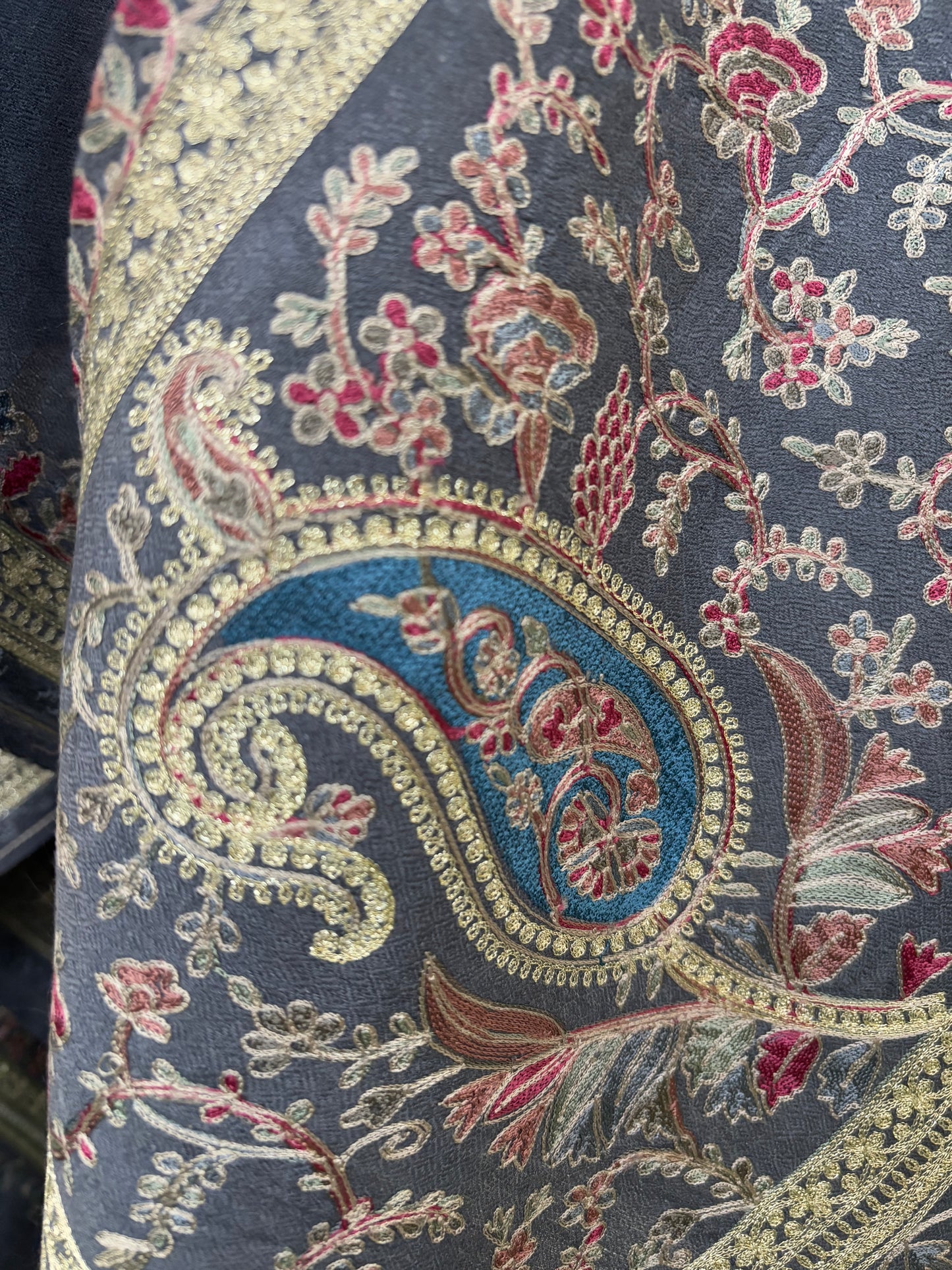 English Grey Ambi Bael Kashmiri Stole