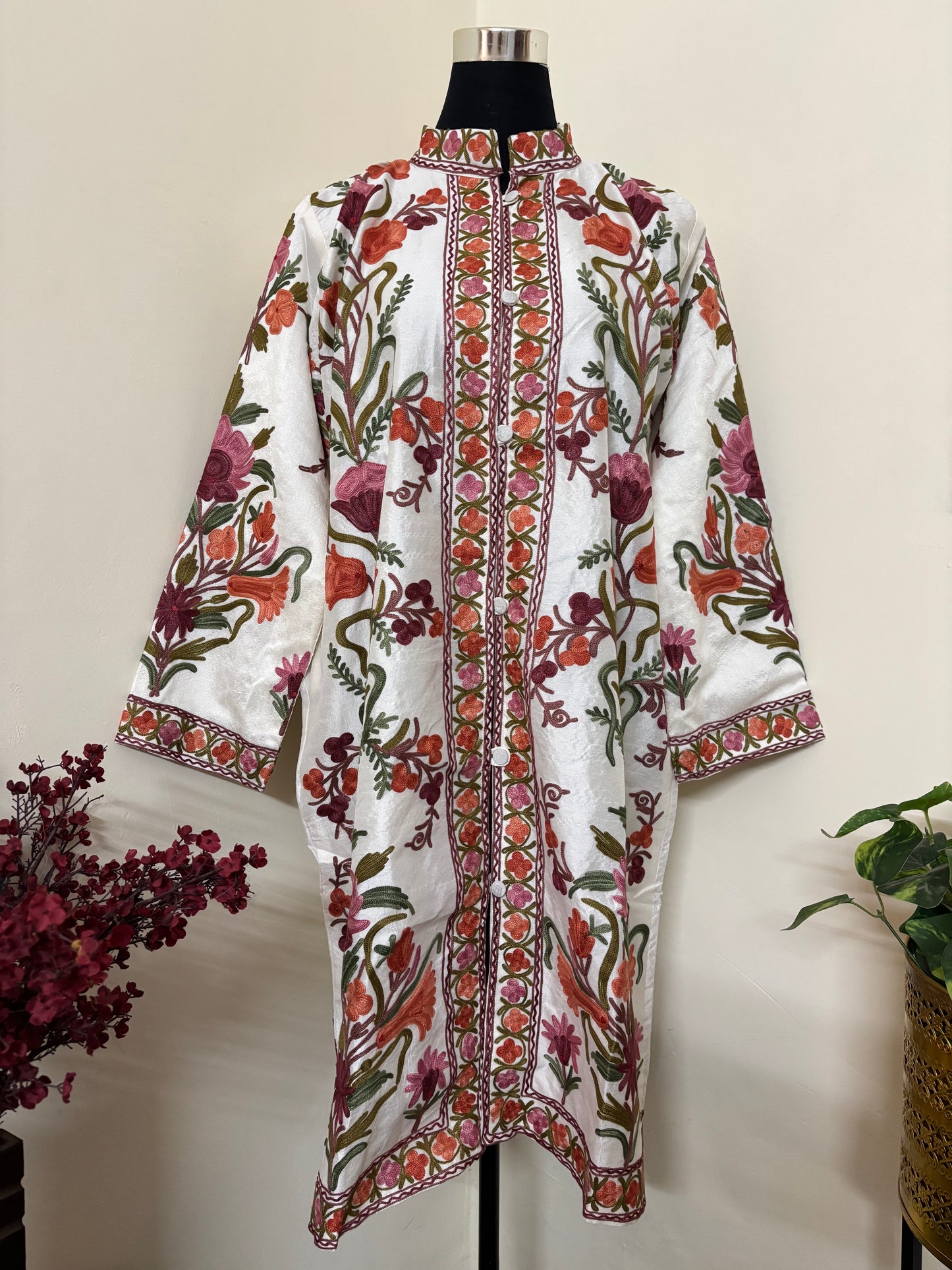 Cream Aari Embroidered Silk Jacket XXL