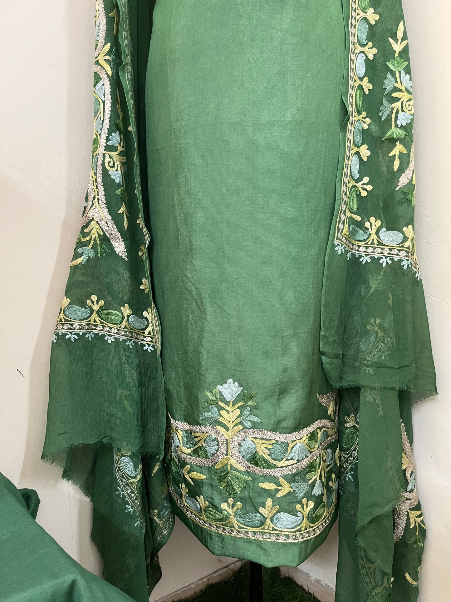 Pastel Green Opada Silk Kashmiri Suits