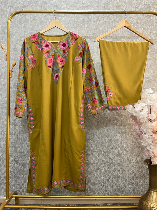 Green Cotton Arm Jaal Pheran Set