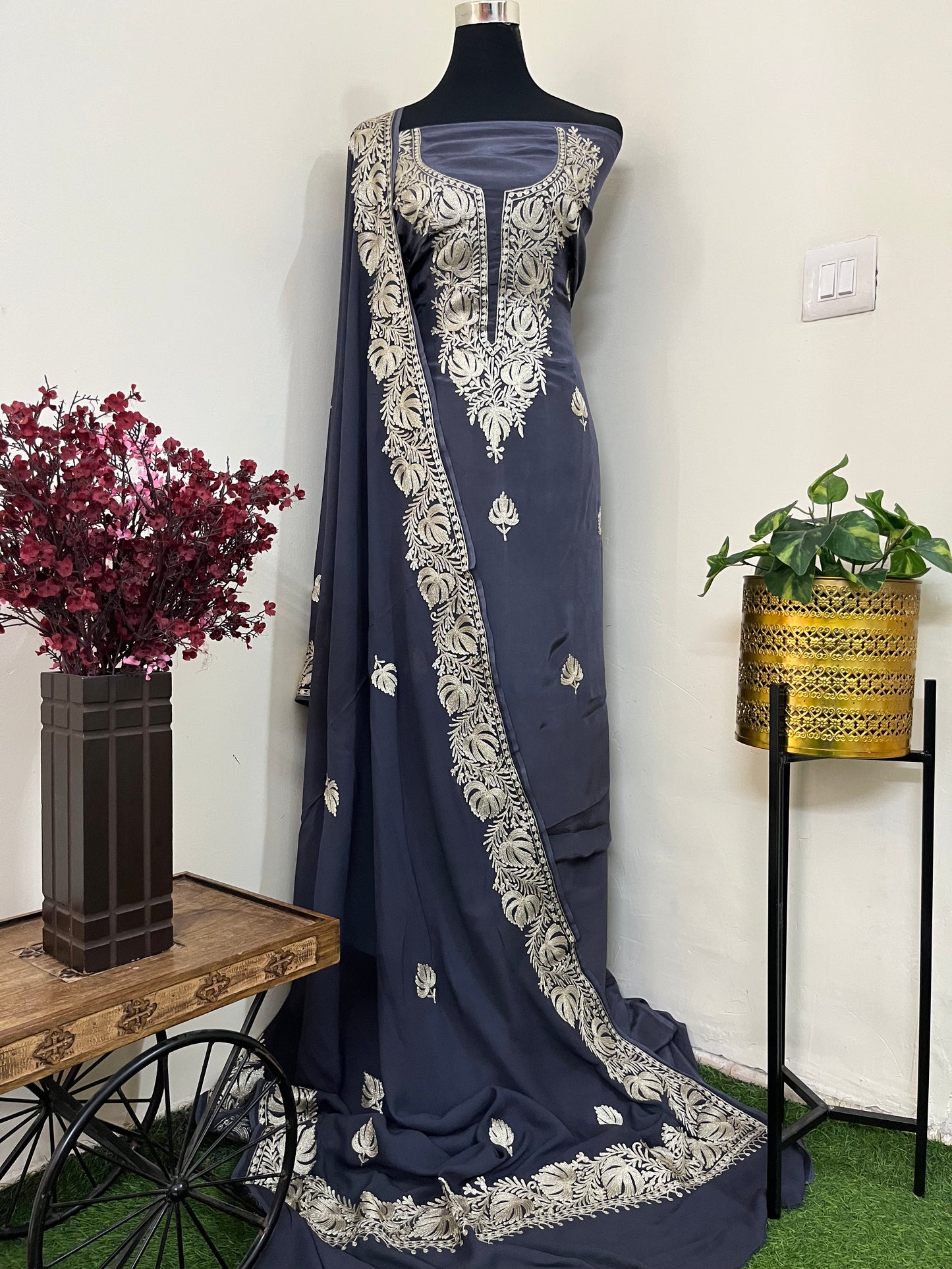 Kalaa’ Steel Grey Crape Kashmiri Suit