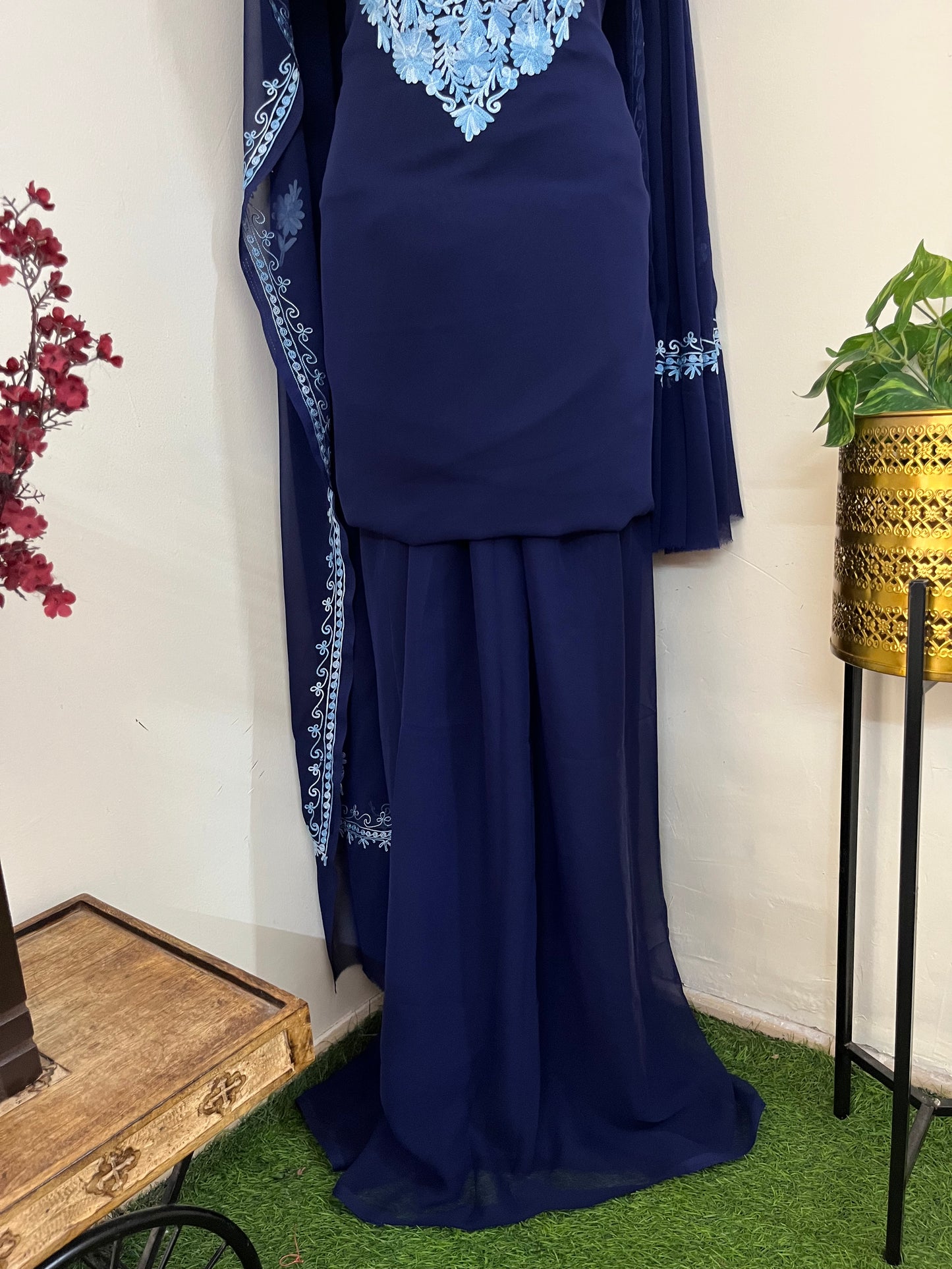 Navy blue Georgette 3 Pc Aari Embroidered Suit Set