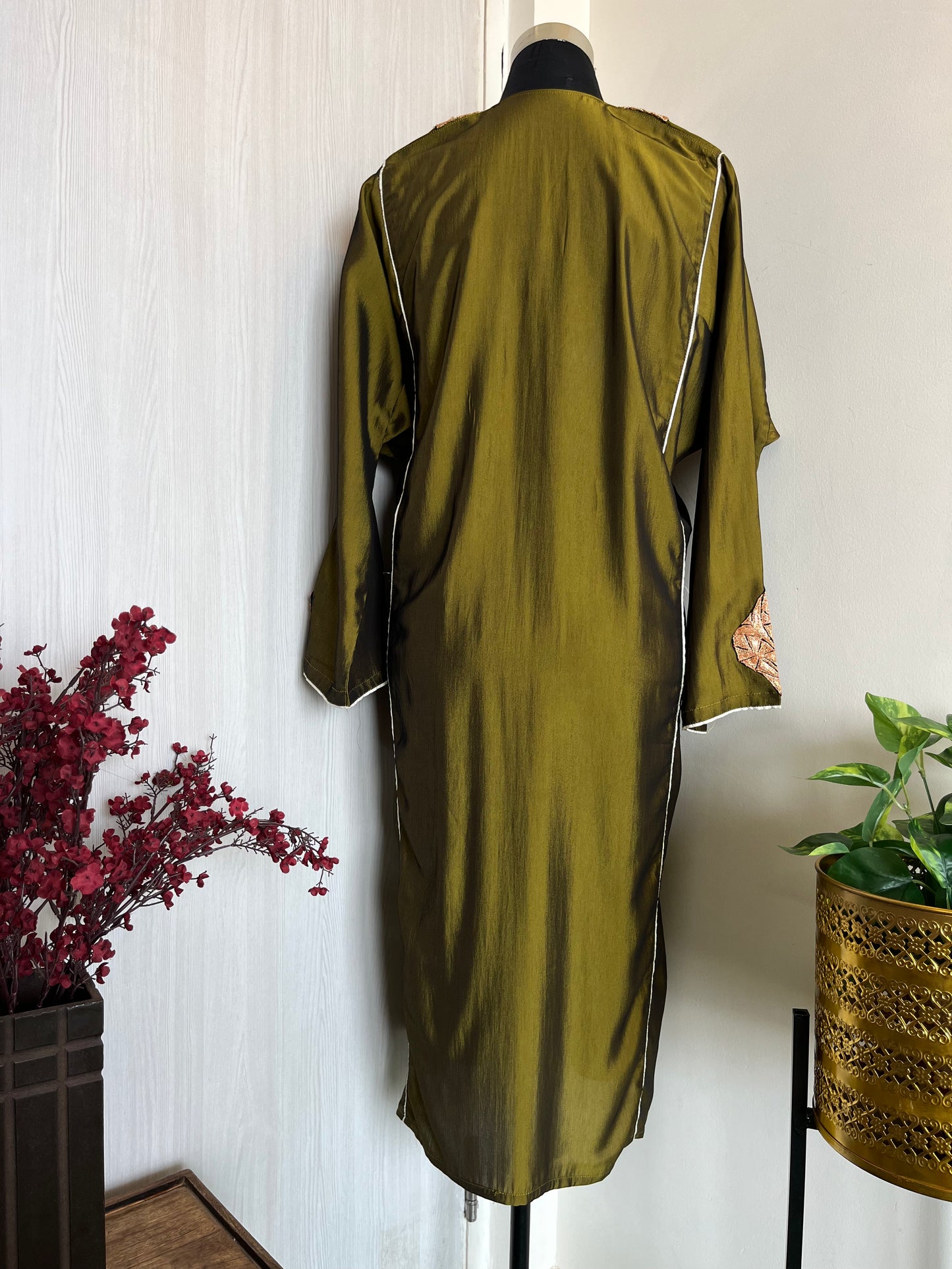 Henna Green Silk Tilla Embroidered Phiran