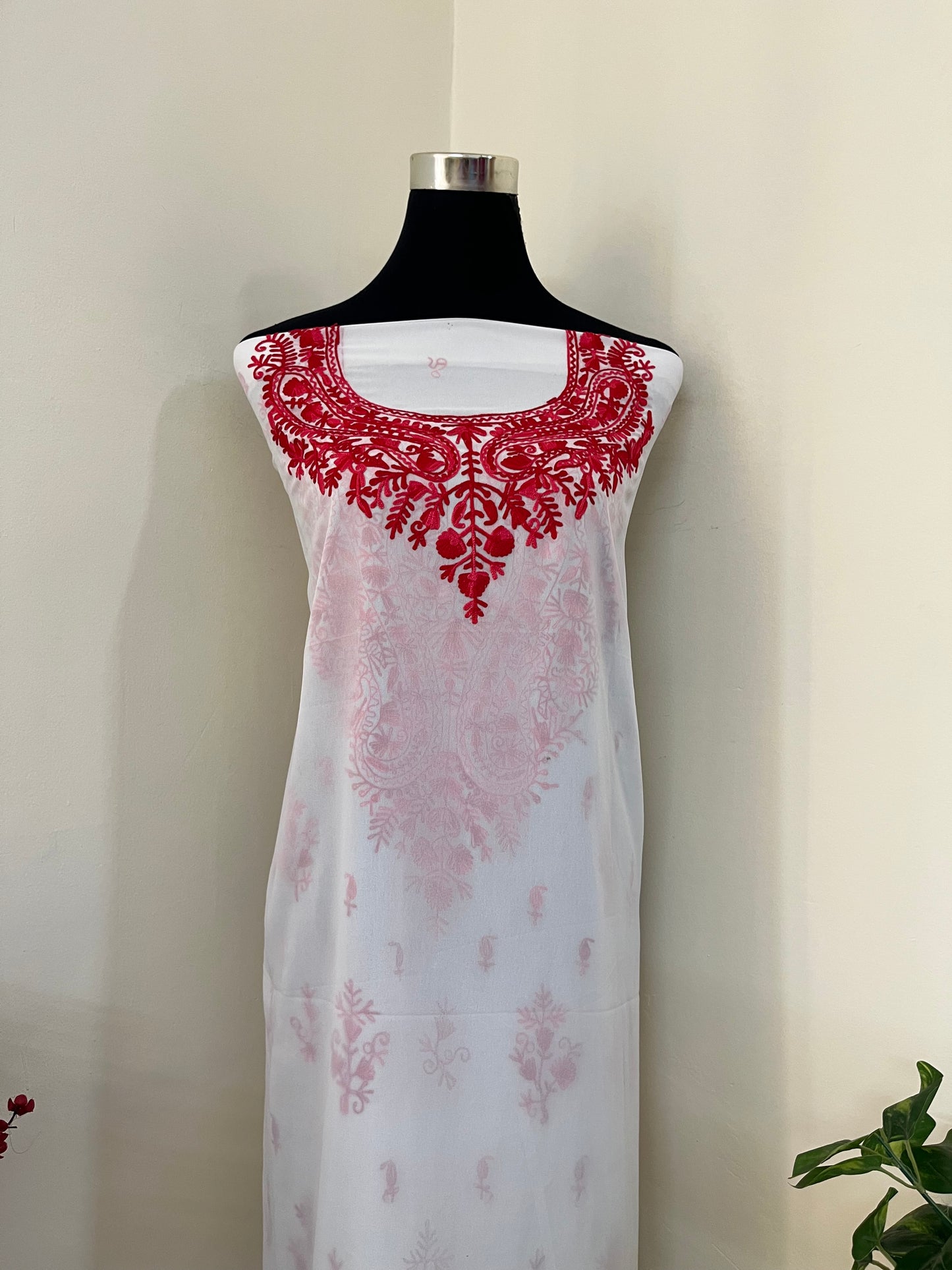Off white - Red Georgette Kashmiri Unstitched Kurta Material
