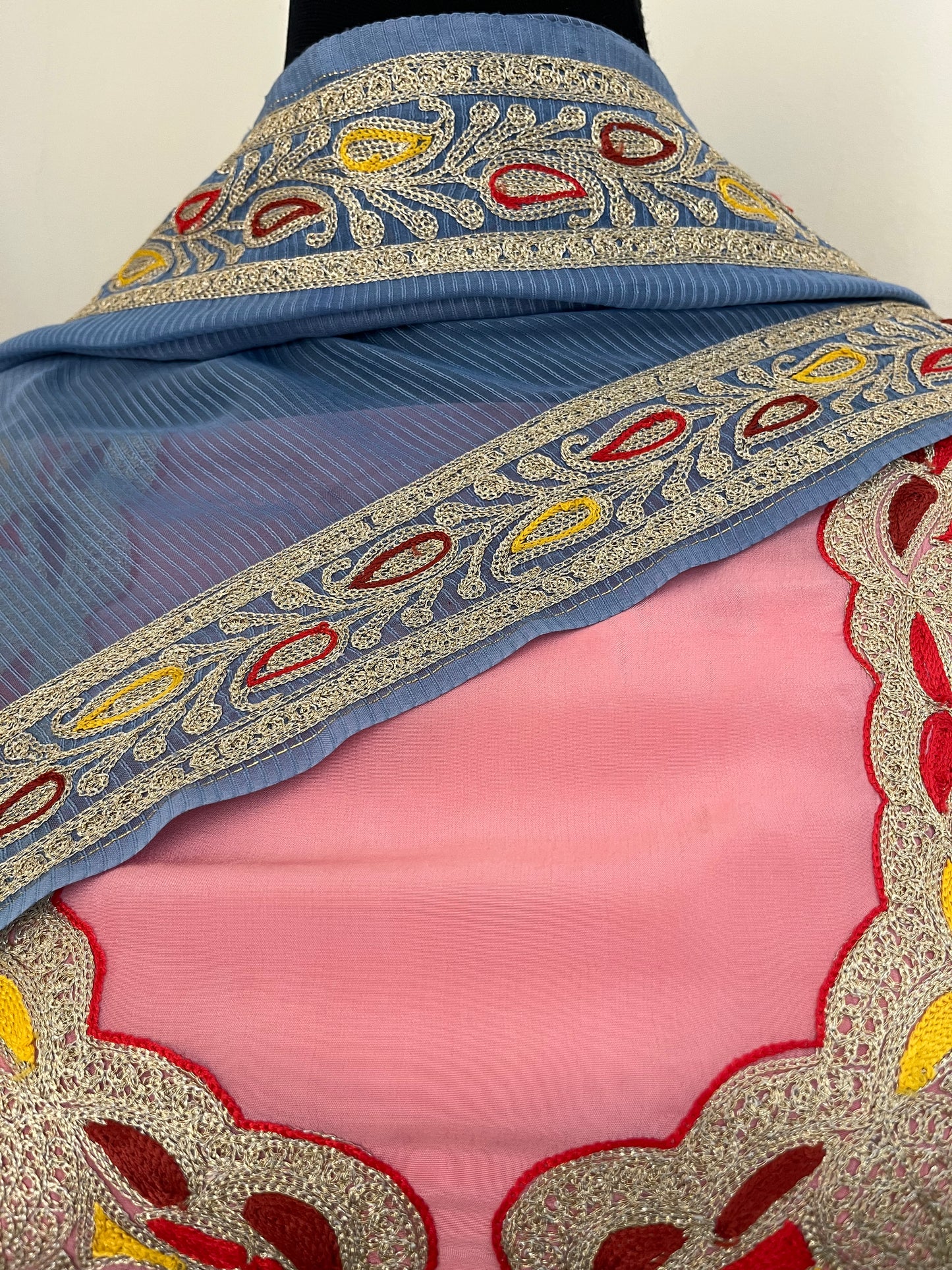 Kalaa’ Soft Pink Crape Kashmiri Suit