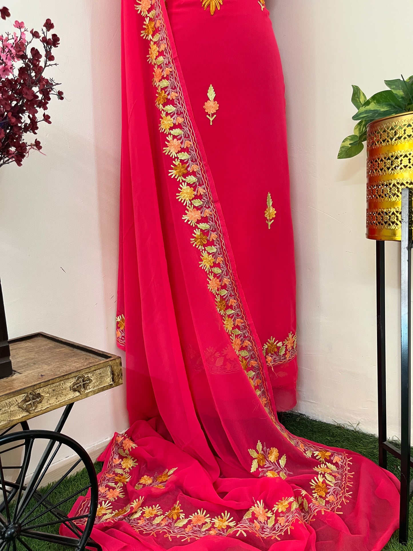 Reddish Pink Georgette 3 Pc Kashmiri Suit