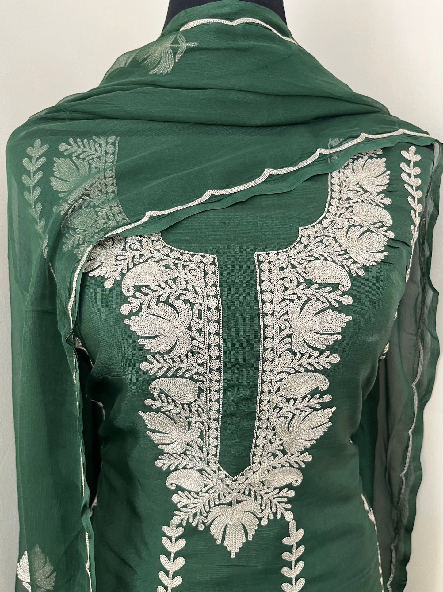 Green Sanam’ Silk Tilla Kashmiri Suit