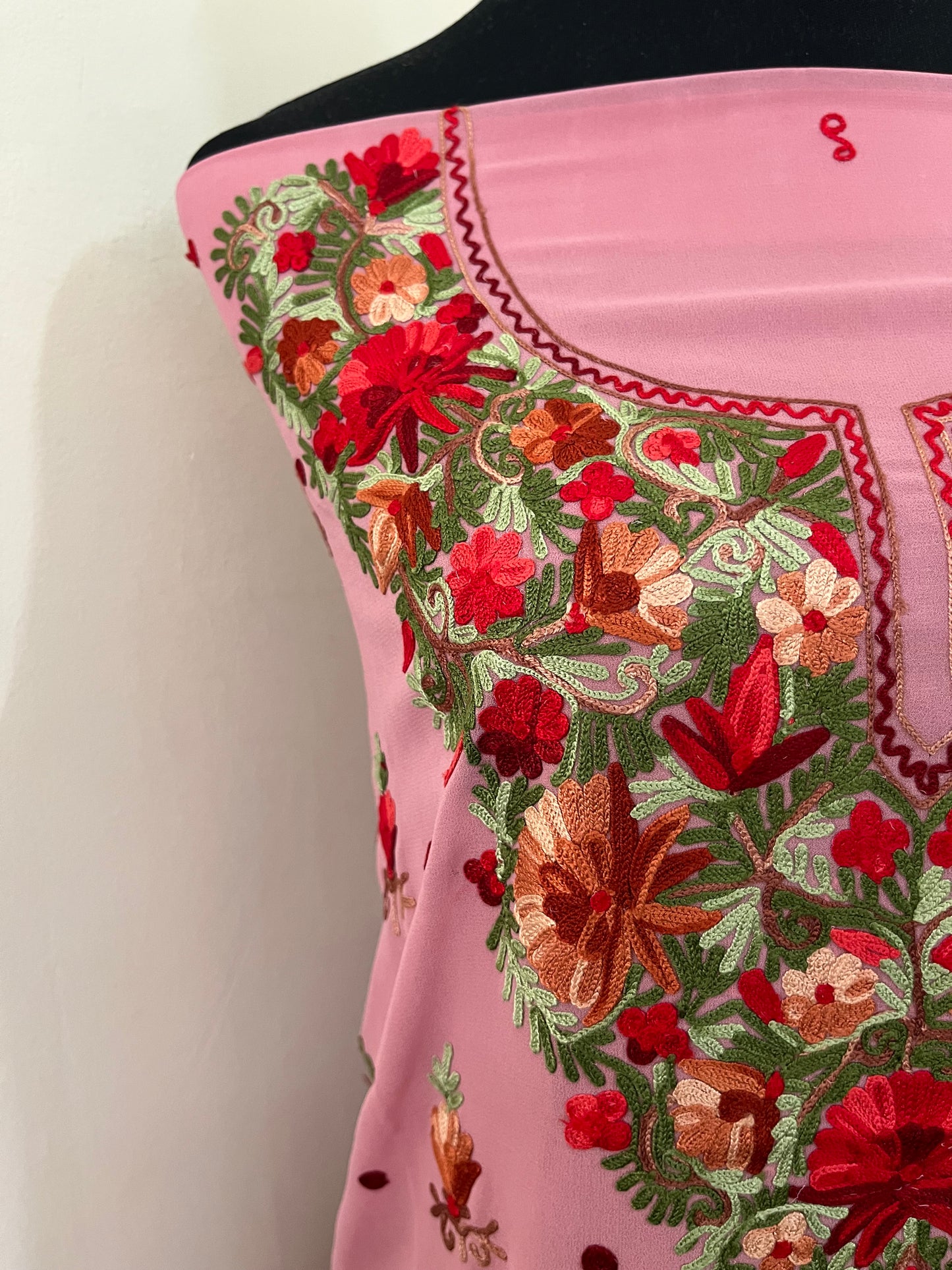 Onion Pink Georgette Kashmiri Kurta Material