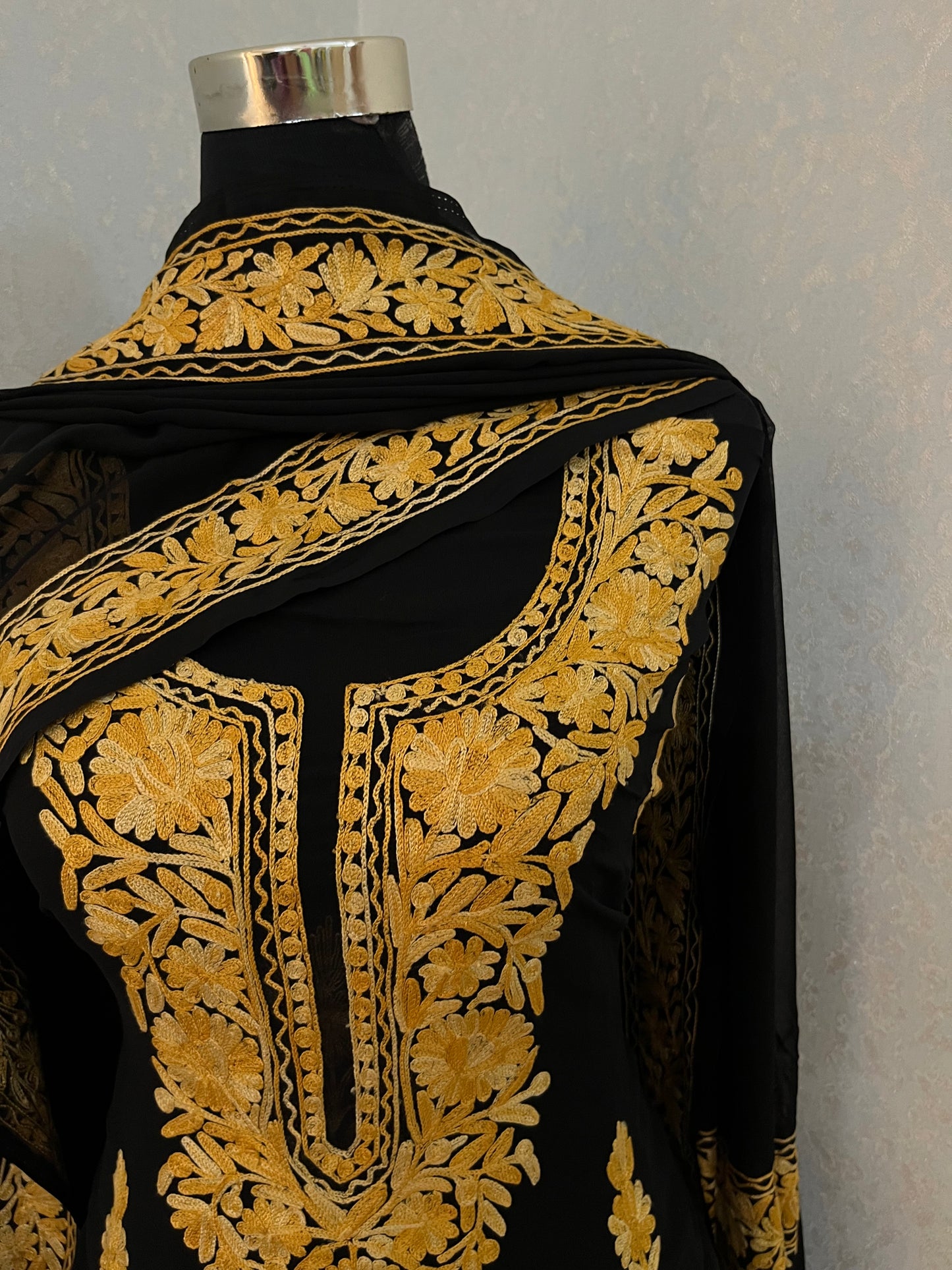 Georgette Black 3 Pc Aari Embroidered Suit Set