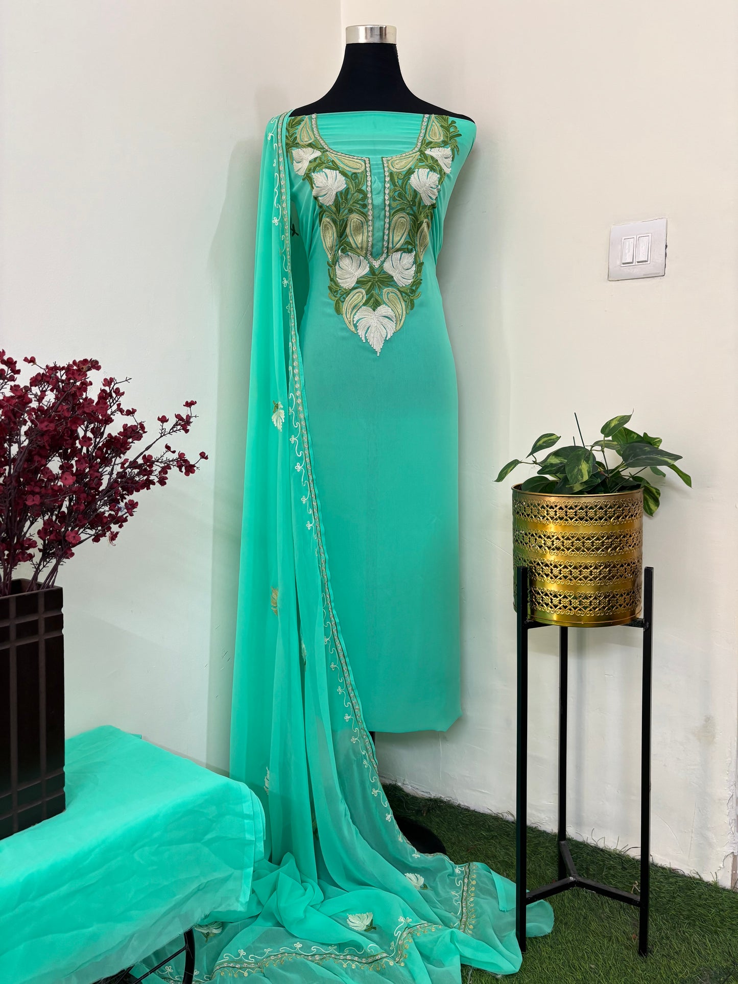 Sea Green Georgette 3pc Aari Embroidered Suit