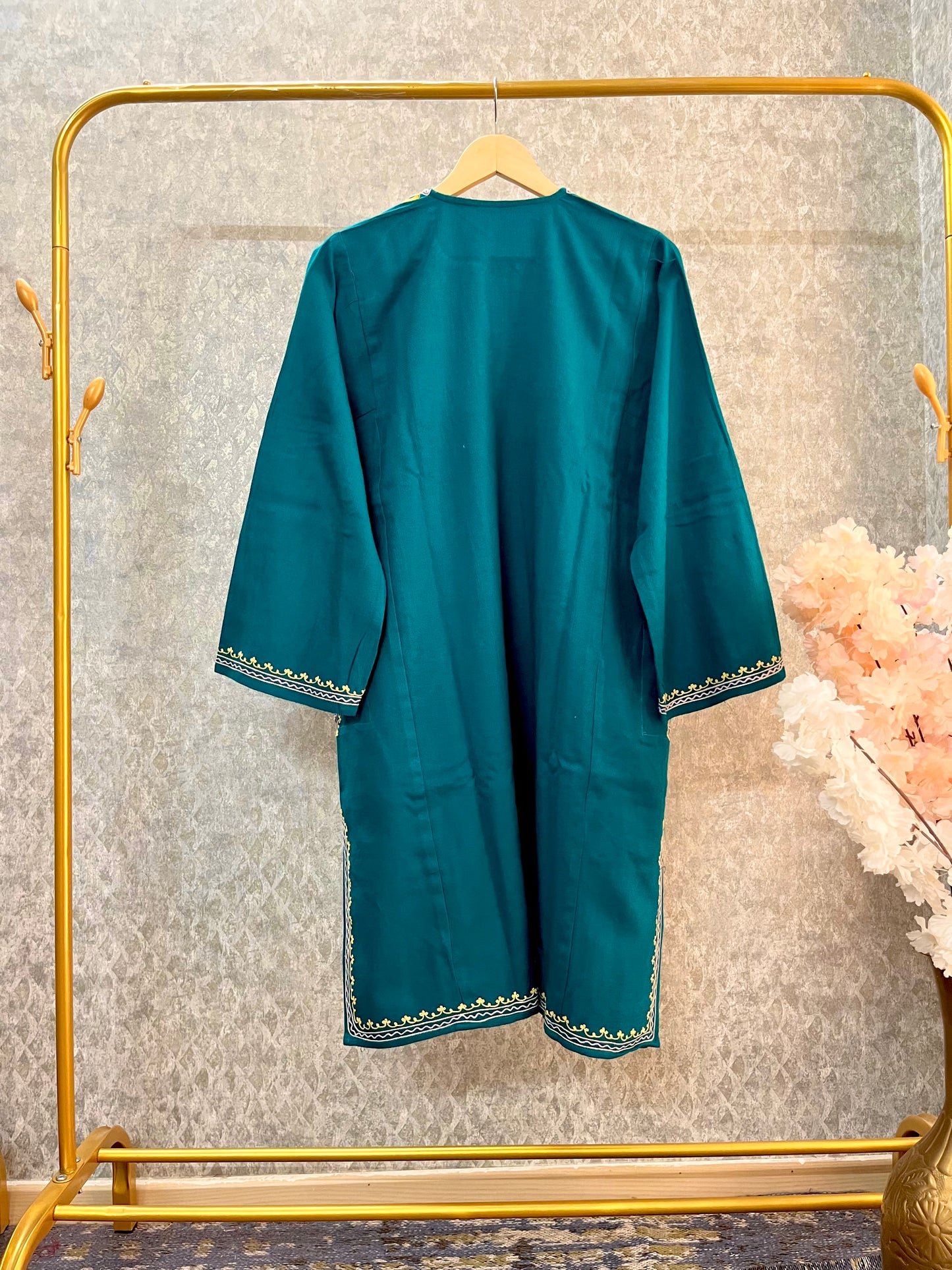 Green Aari Embroidered Wool Pheran