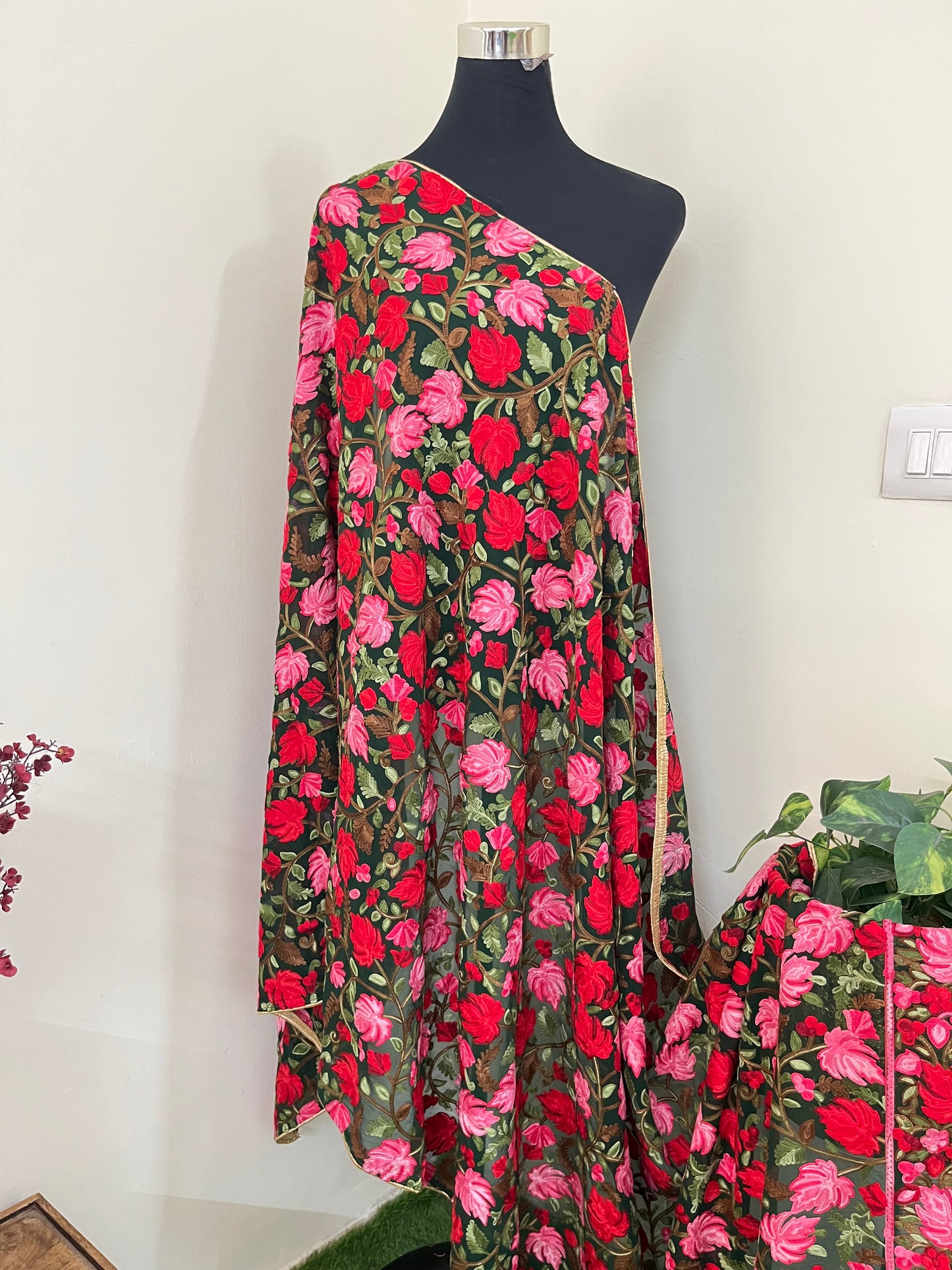 Kashmiri Georgette Odhni