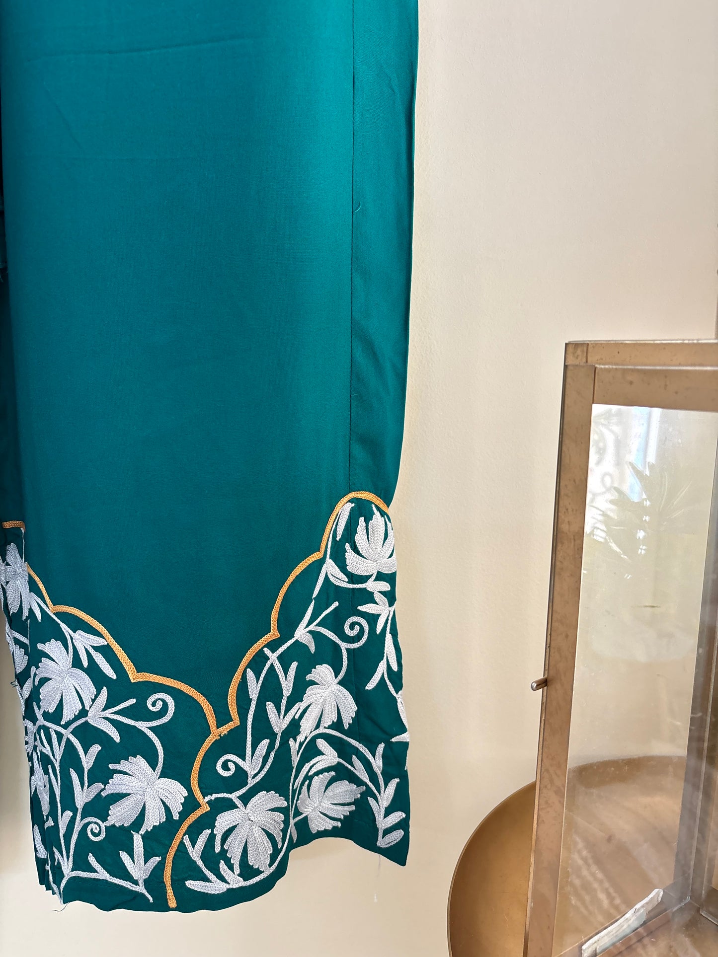 Women Green Wide Leg Solid Embroidered Palazzos