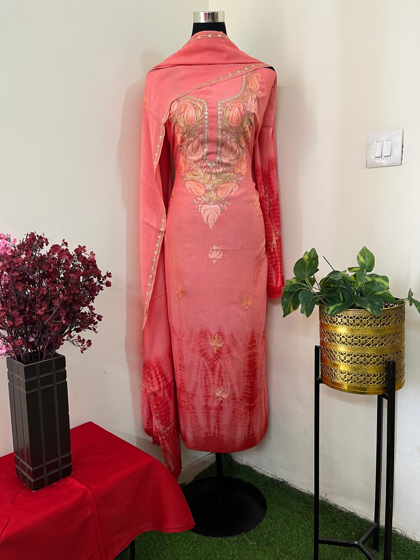 Carrot Red Mul Cotton Shibori Work Kashmiri 3pc Suit