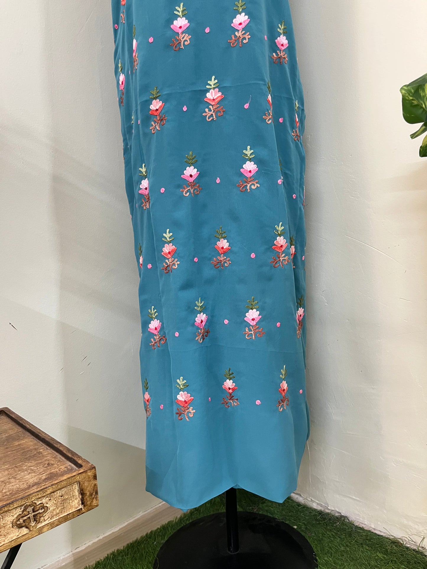 Green Georgette Kashmiri Kurta Material