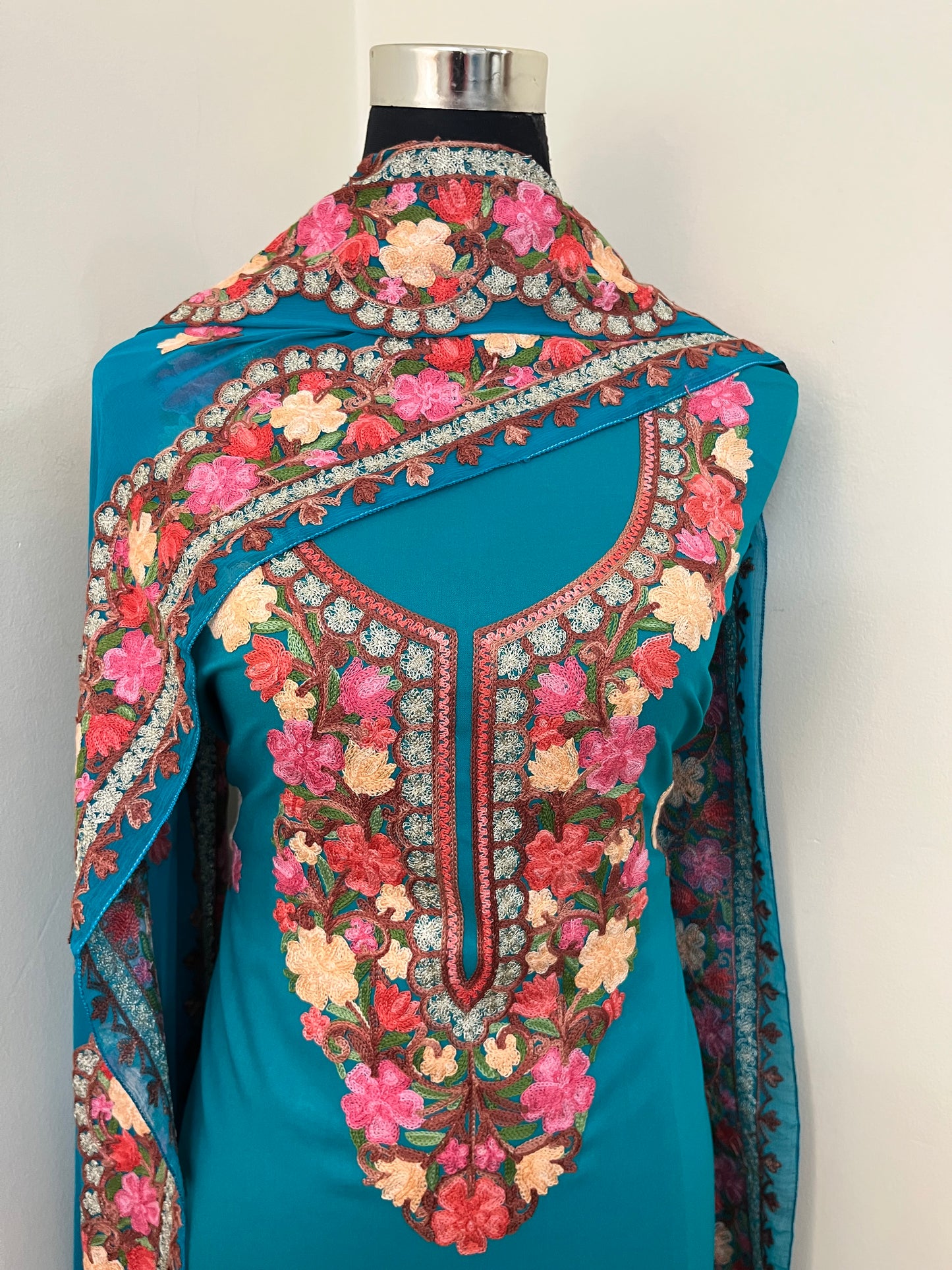 Peacock Green Rayon Cotton Kashmiri 3pc set