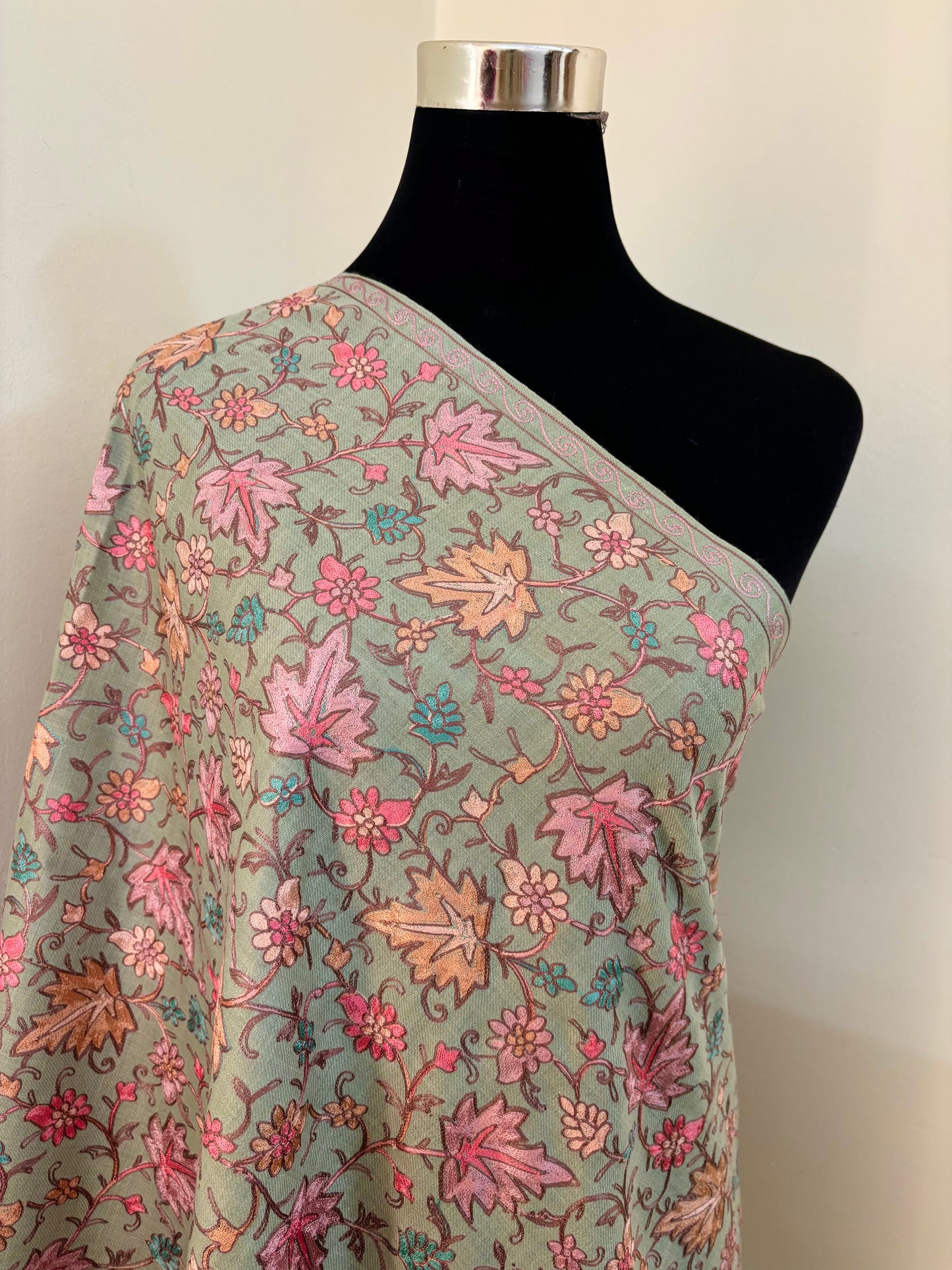 Pastel Green Chinaar Jaal Kashmiri Semi Pashmina Stole