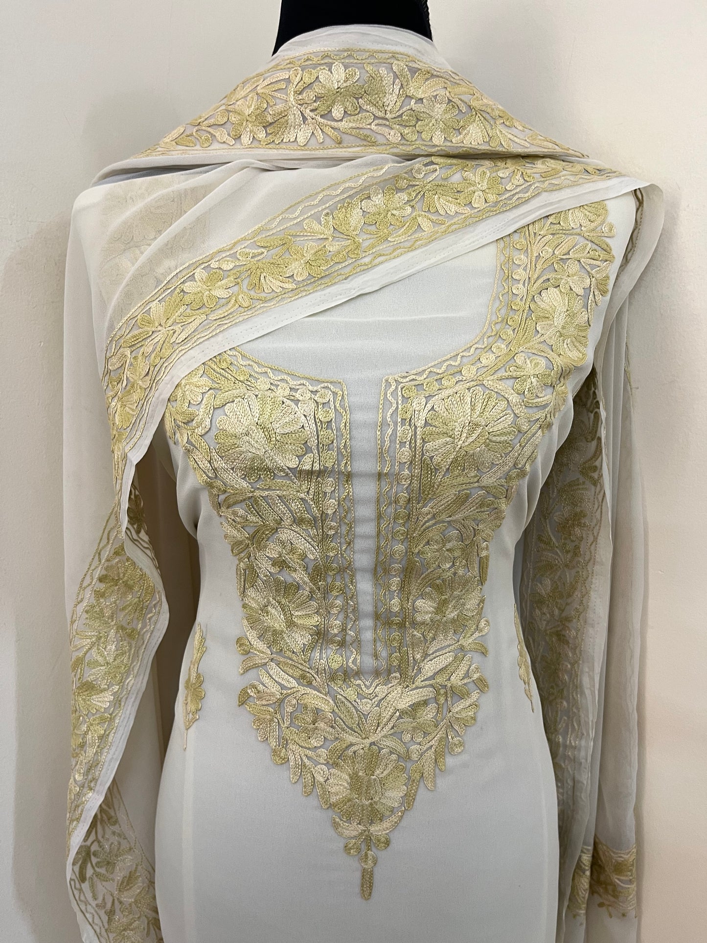 Off white Georgette Kashmiri Suit