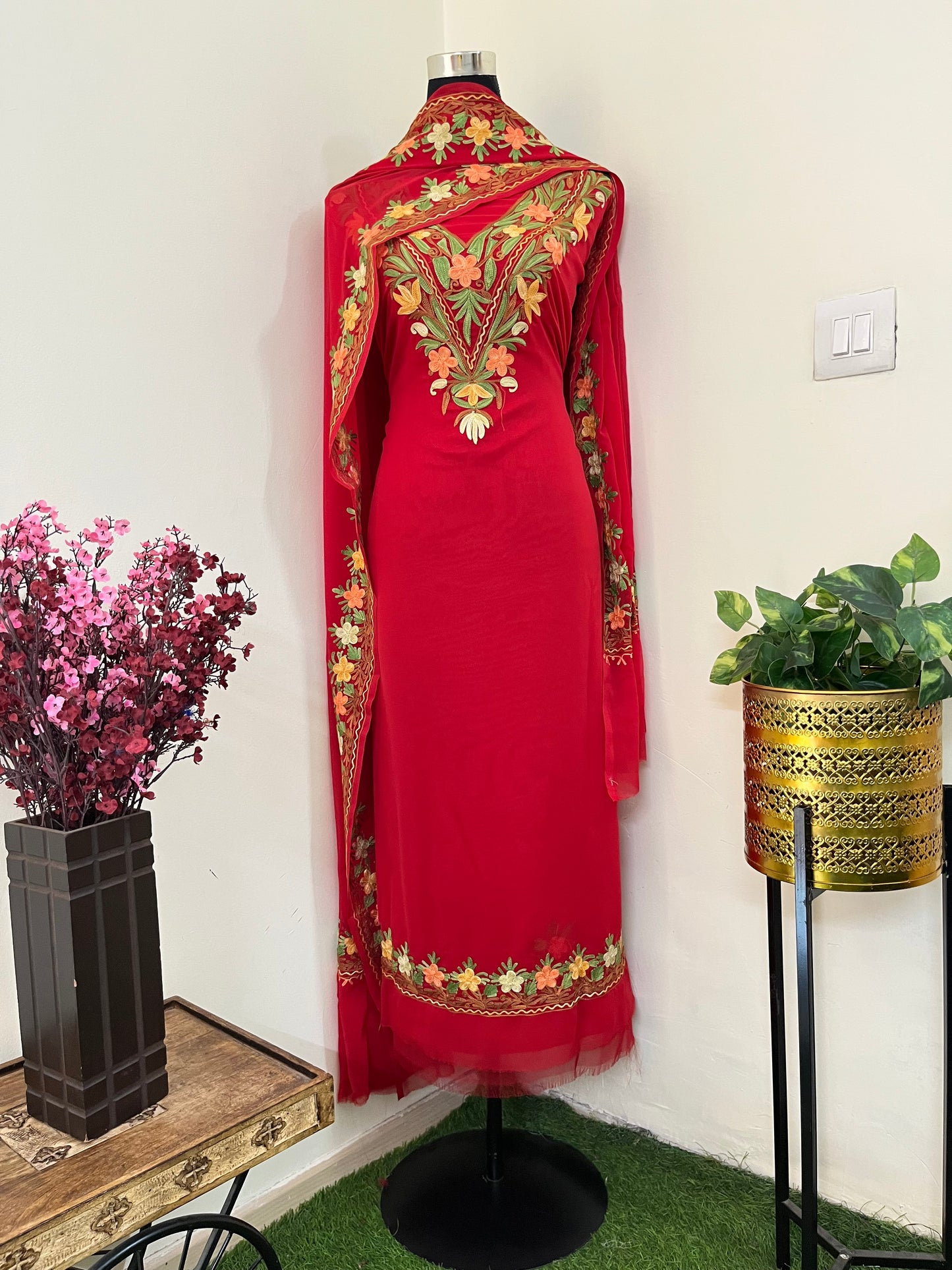 Red Georgette 3 Pc Kashmiri Suit