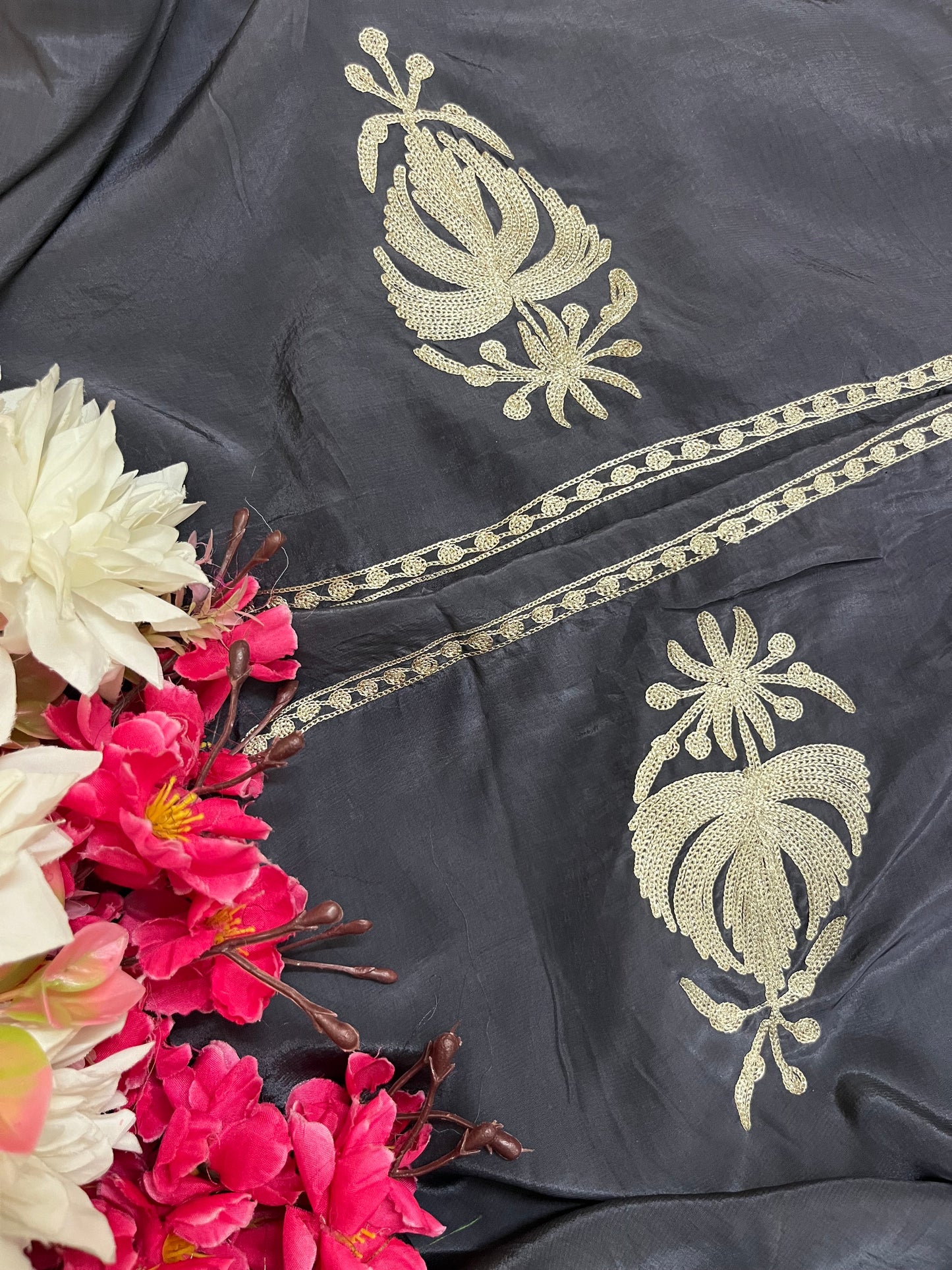Kalaa’ Steel Grey Crape Kashmiri Suit