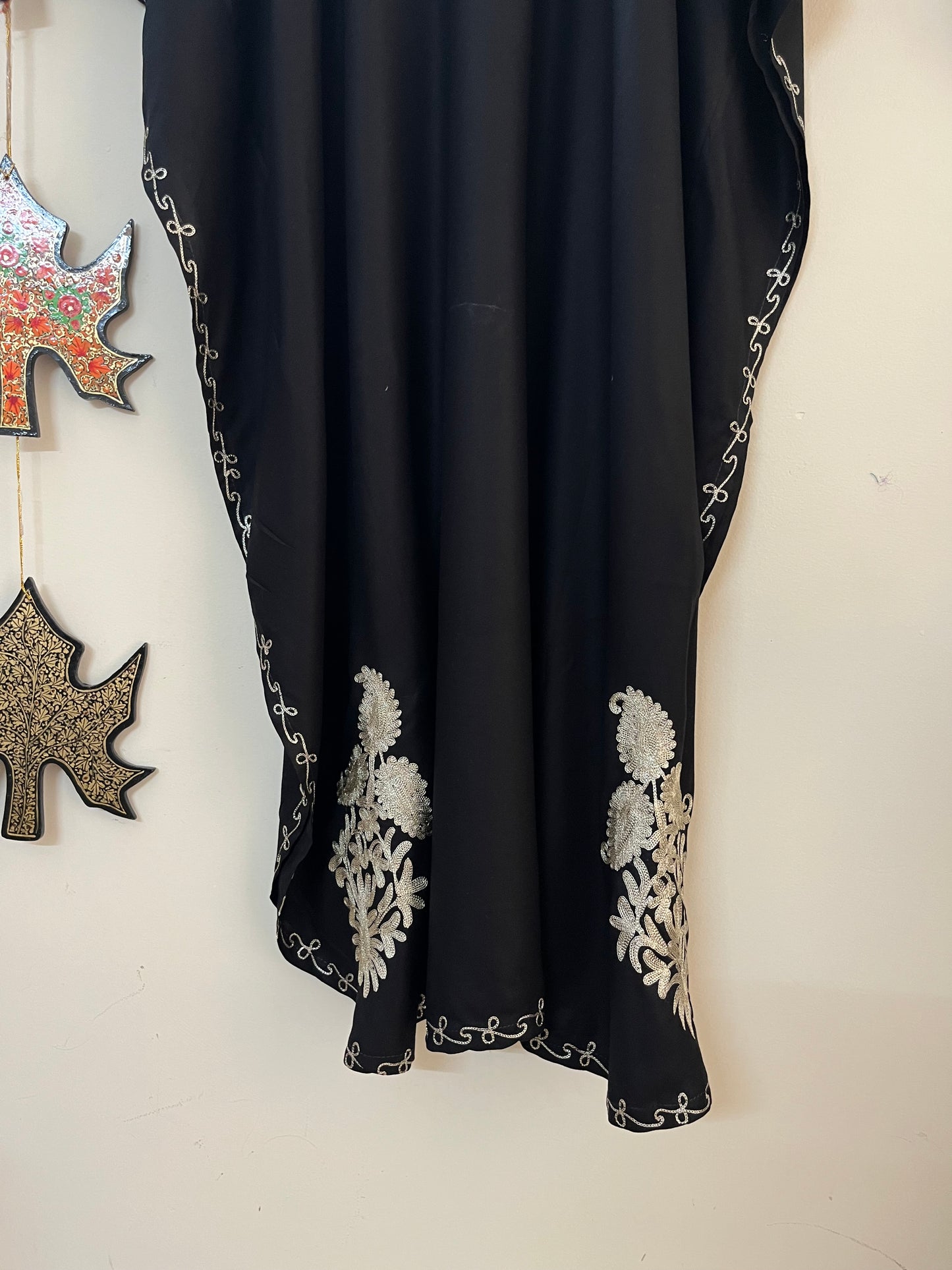Black Rayon Cotton Kashmiri Tilla Kaftan