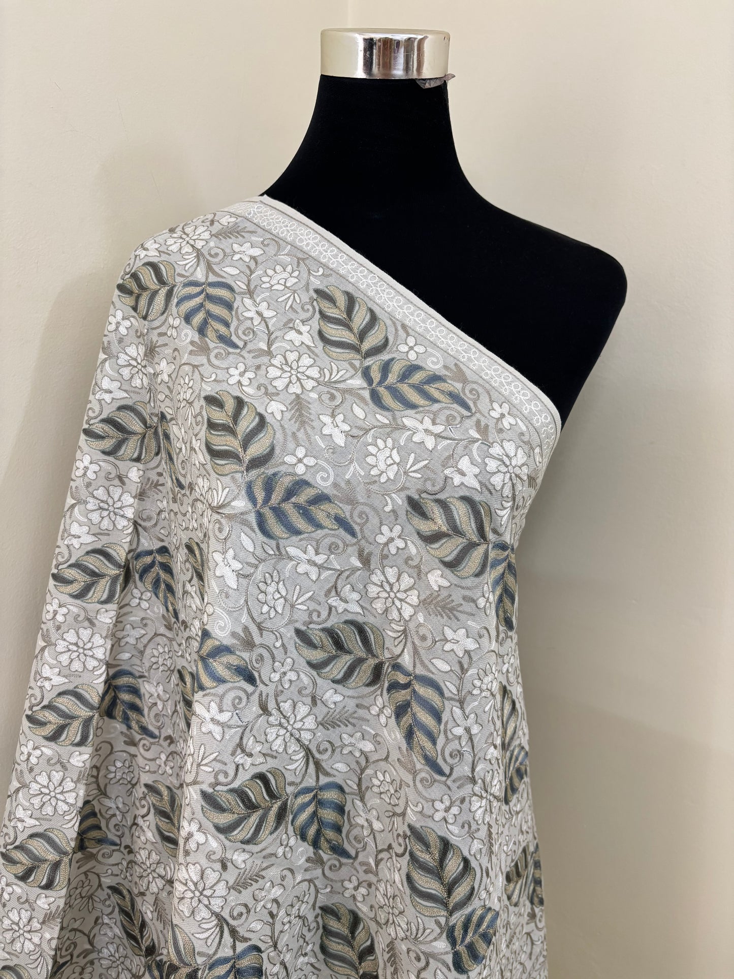 Cream Chinaar Baag Kashmiri Stole