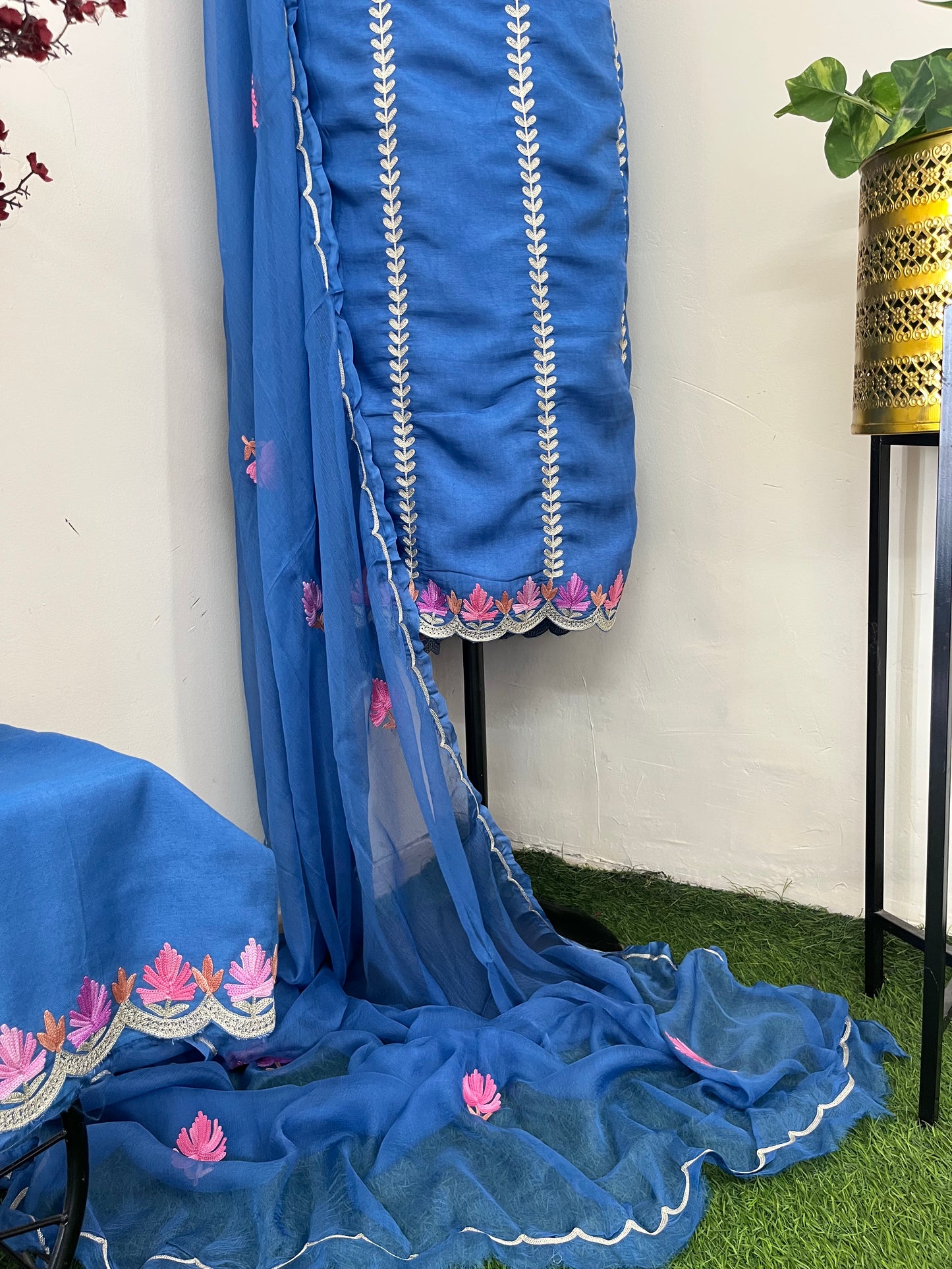 Sanam’ Silk Aari Embroidered Suit material