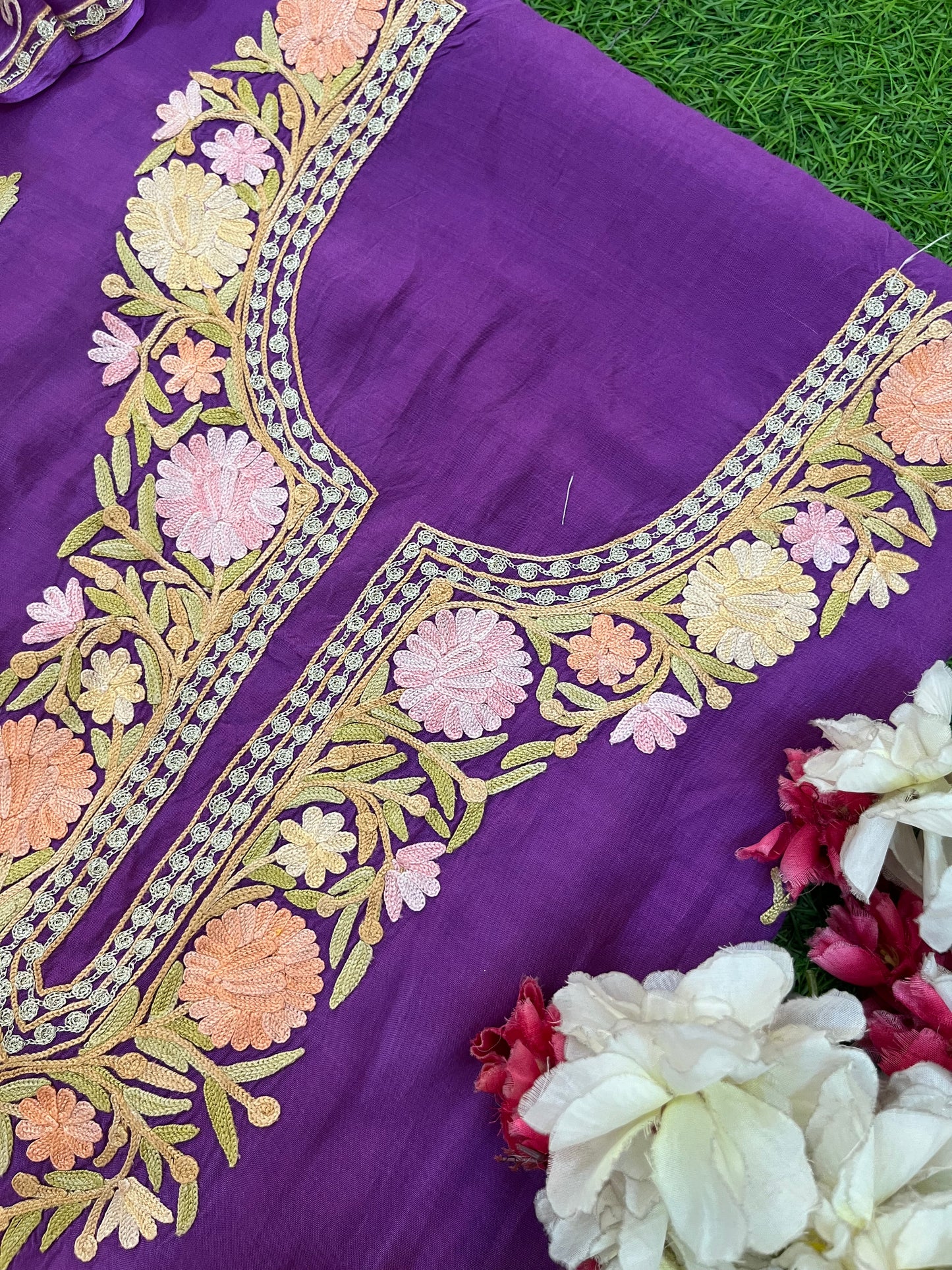 Lilac Muslin Cotton Jaal Sleeves Kashmiri 3pc Suit