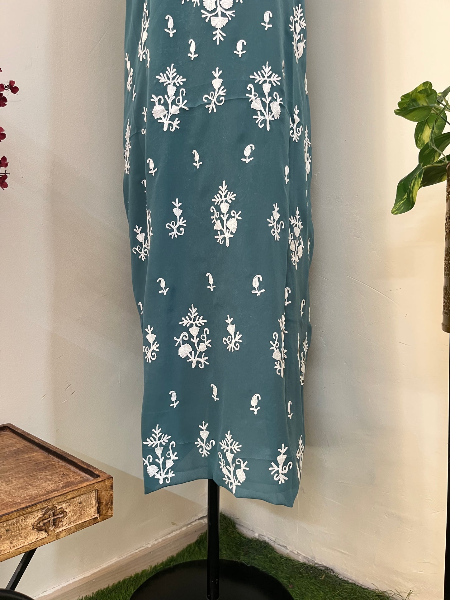 Teal Green Georgette Kashmiri Unstitched Kurta Material