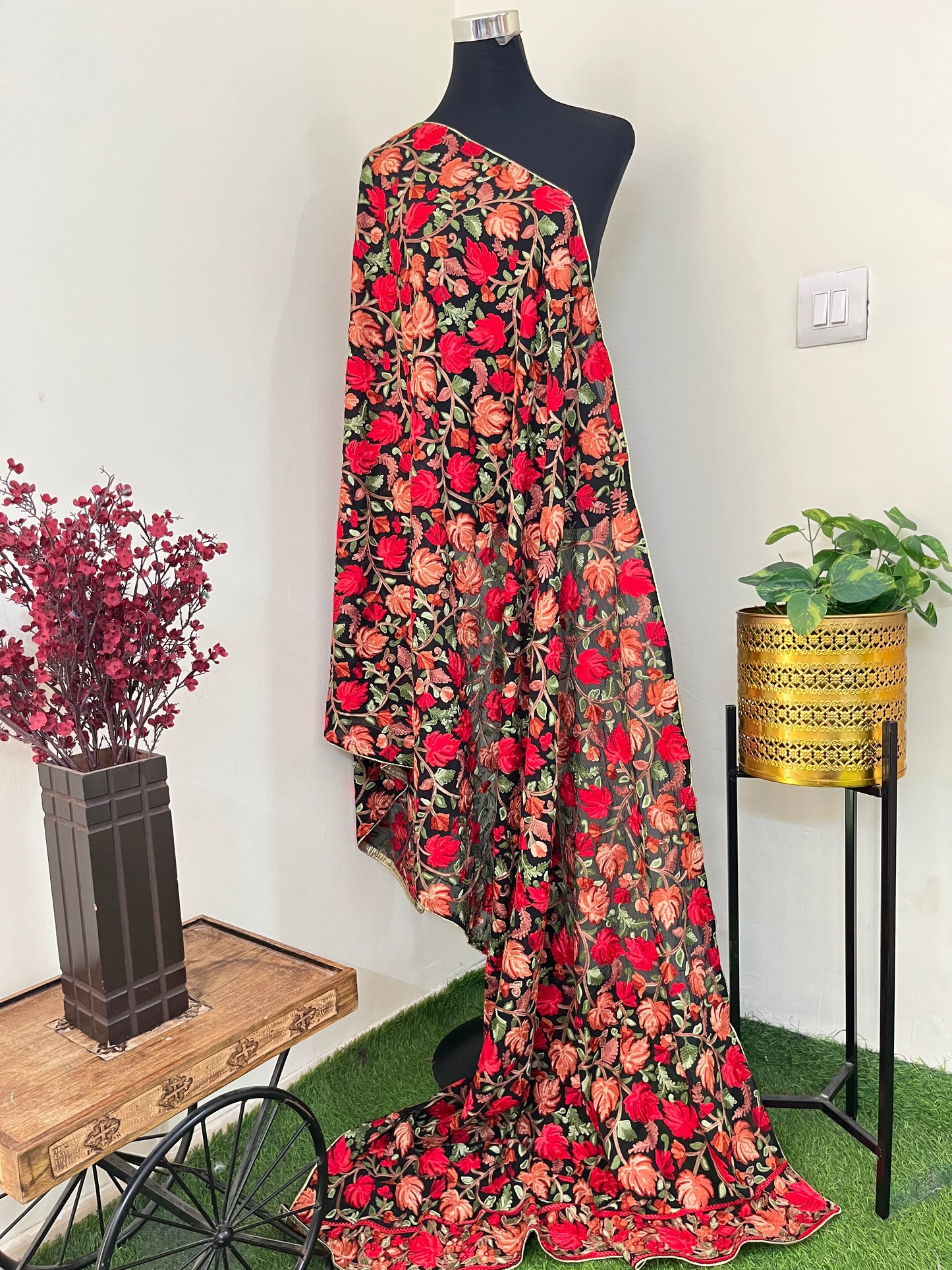 Kashmiri Georgette Odhni