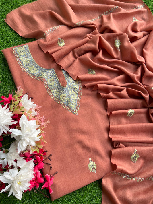 Peach Fine Wool Sozni Embroidered 3pc Suit Stole