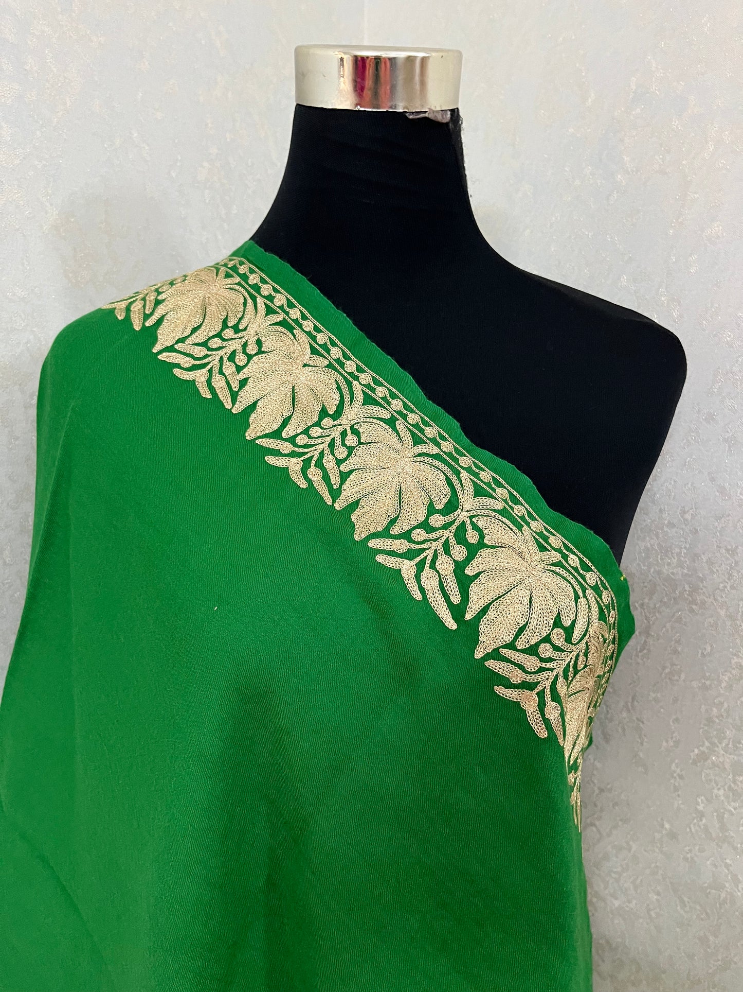 Green Semi Pashmina Tilla Embroidered stole