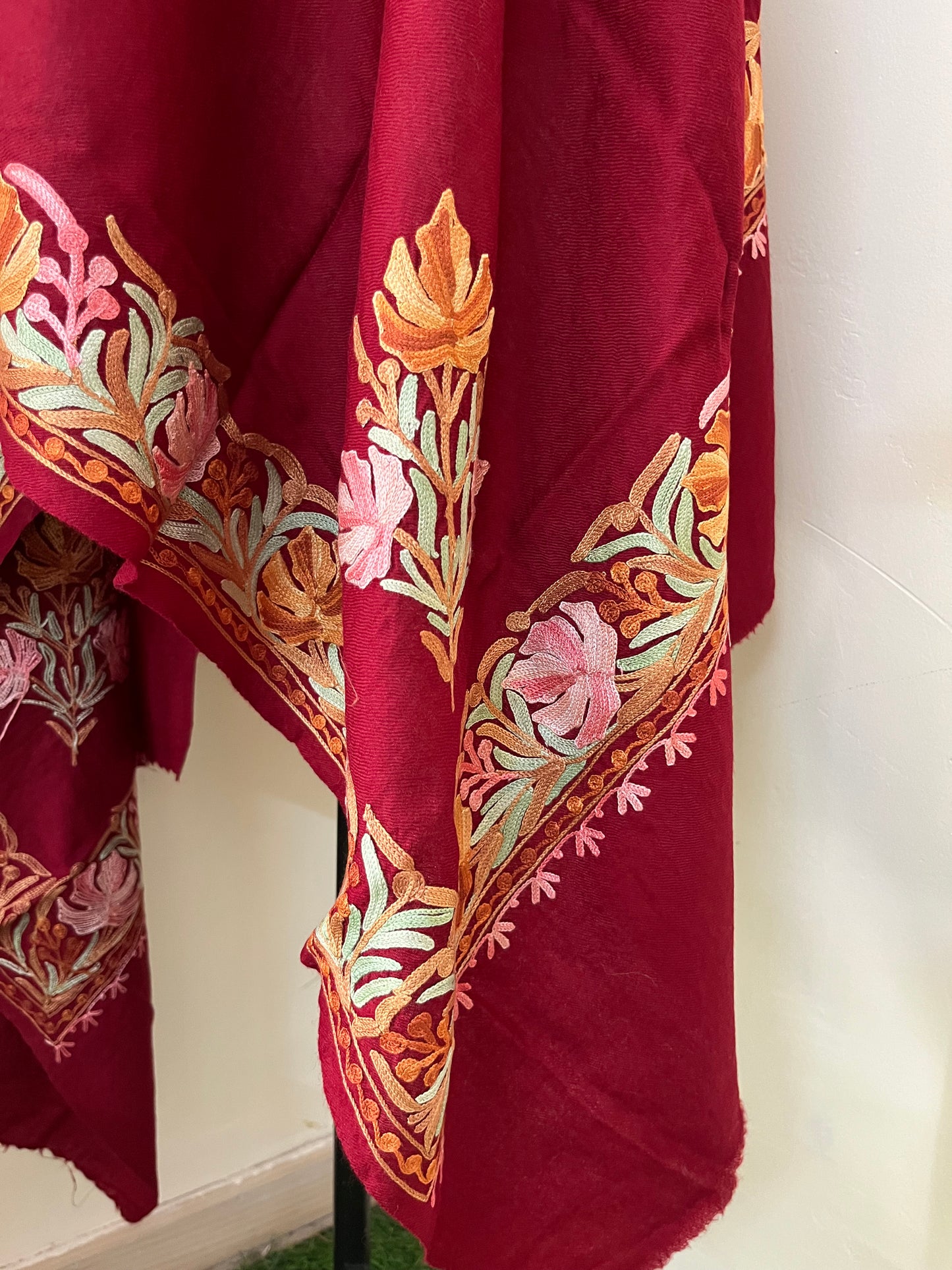 Maroon Fine Semi Pashmina Aari Embroidered stole
