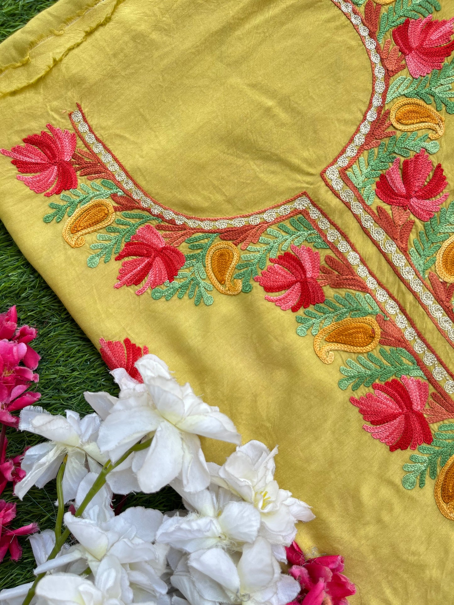 Soft Green Muslin Cotton Jaal Sleeves Kashmiri 3pc Suit