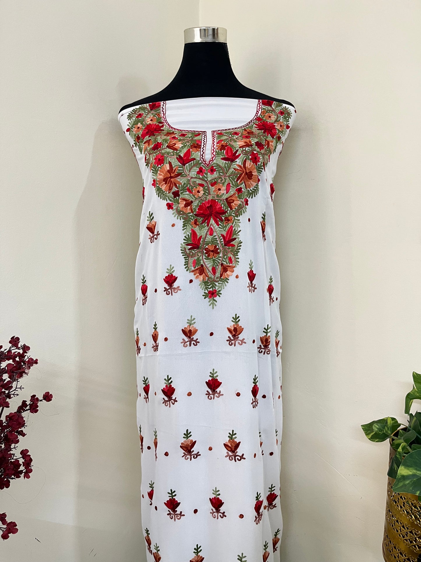 Off White Georgette Kashmiri Kurta Material