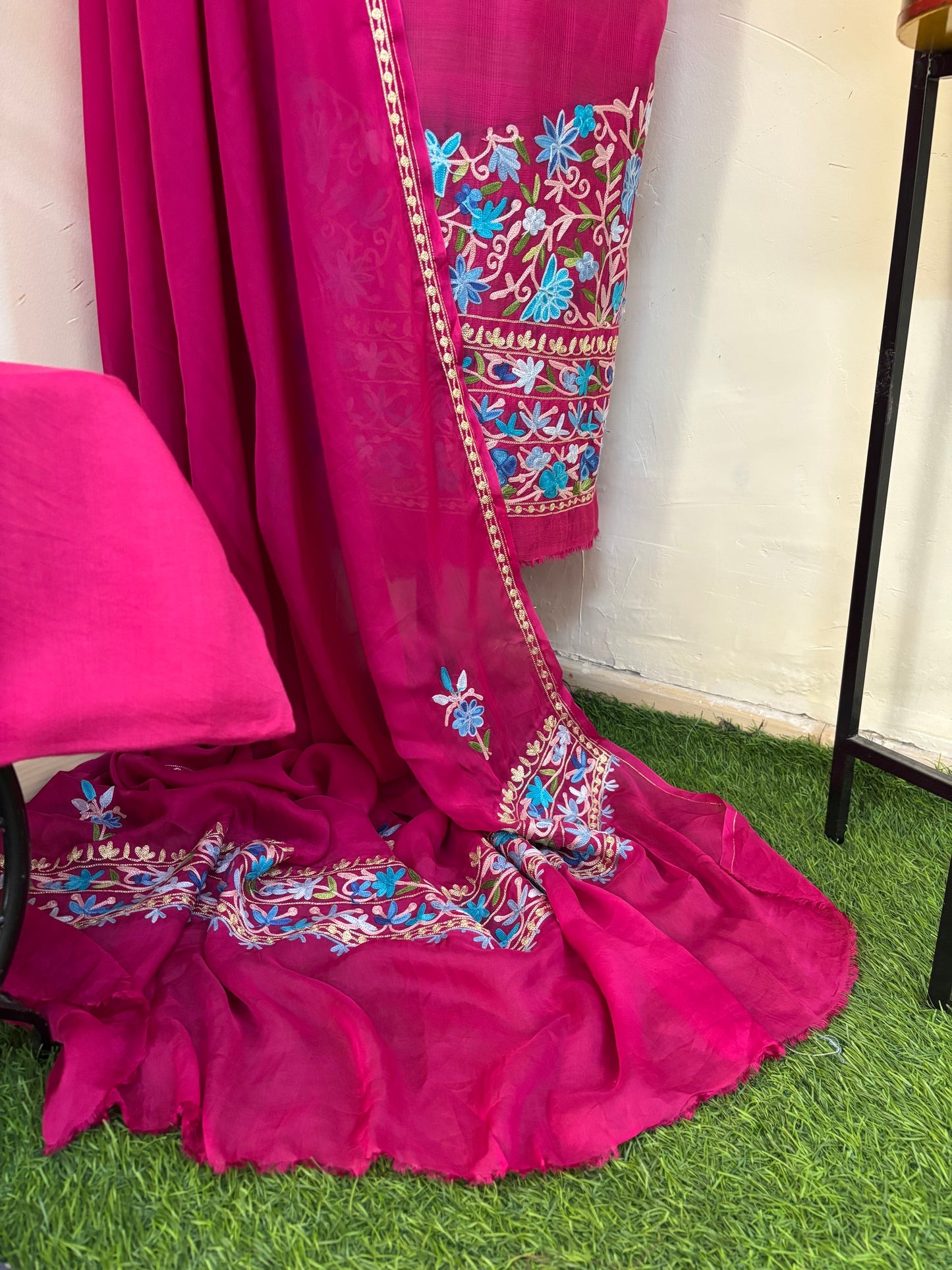 Kalaa’ Hot Pink Cotton Kashmiri Suit