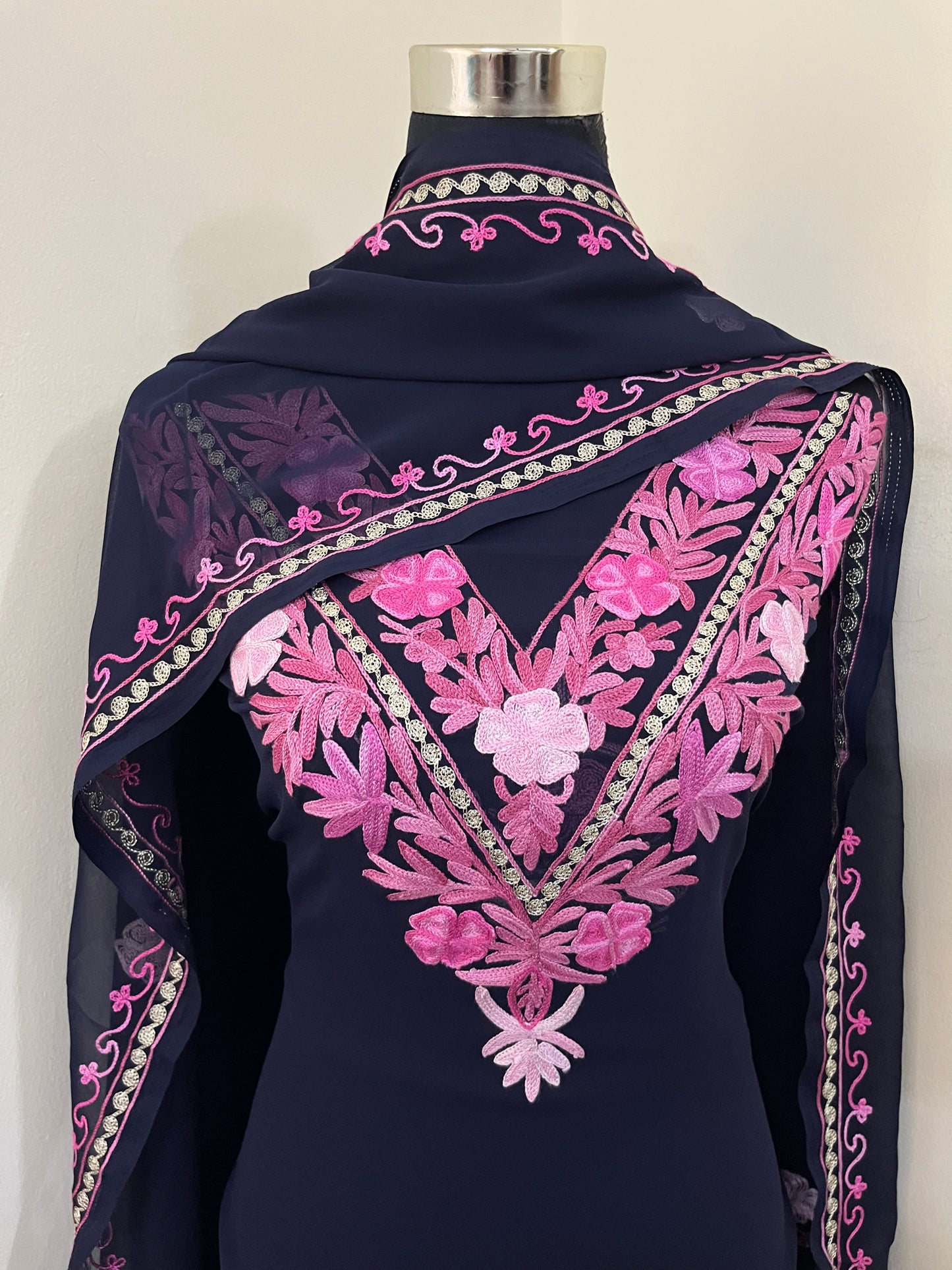 Navy blue Georgette 3 Pc Aari Embroidered Suit Set