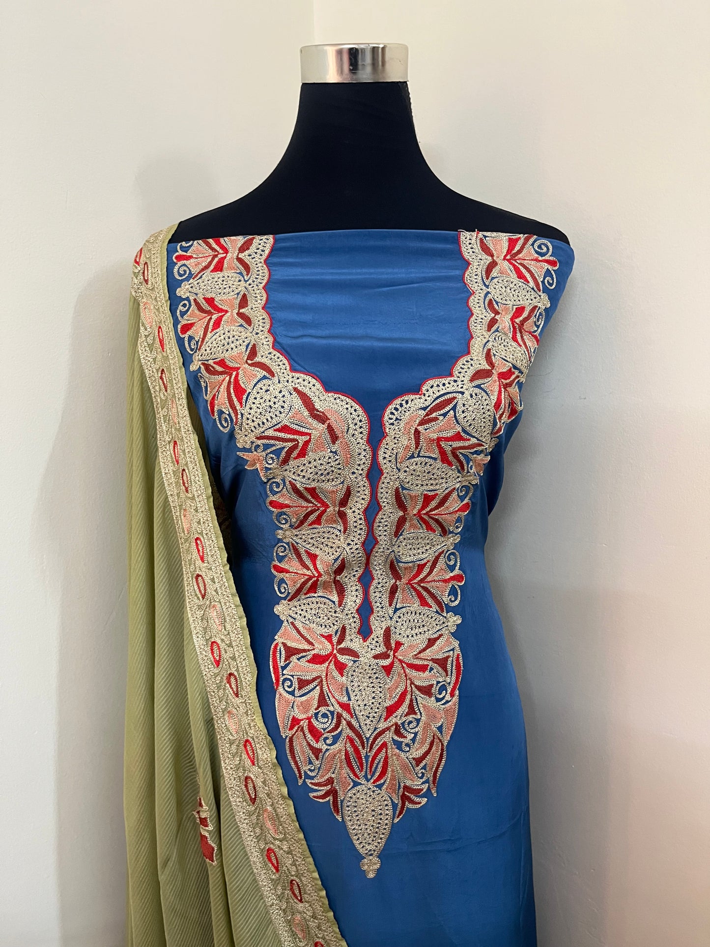 Kalaa’ Electric Blue Crape Kashmiri Suit