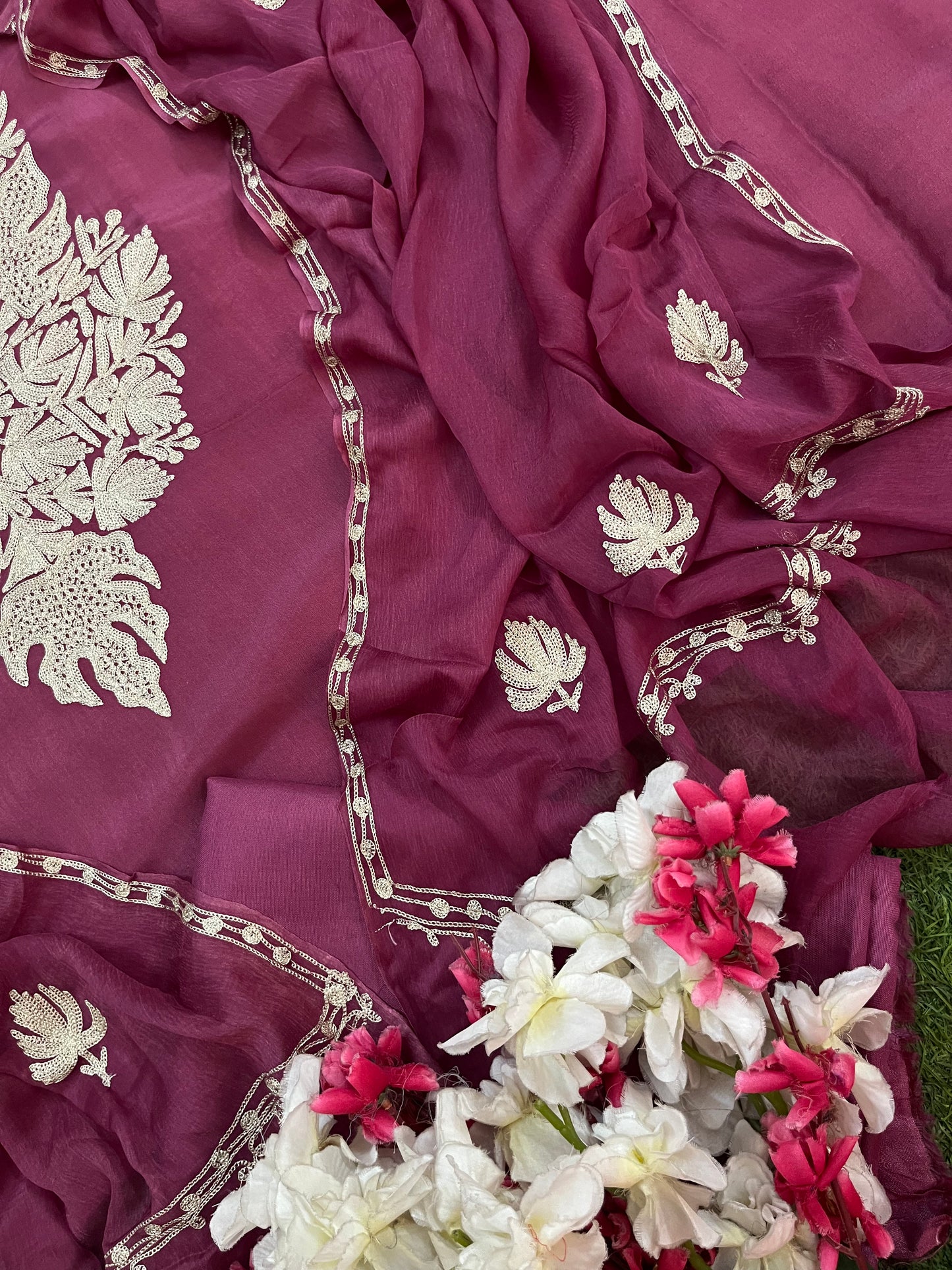 Sanam’ Onion Pink Silk Tilla Kashmiri Suit