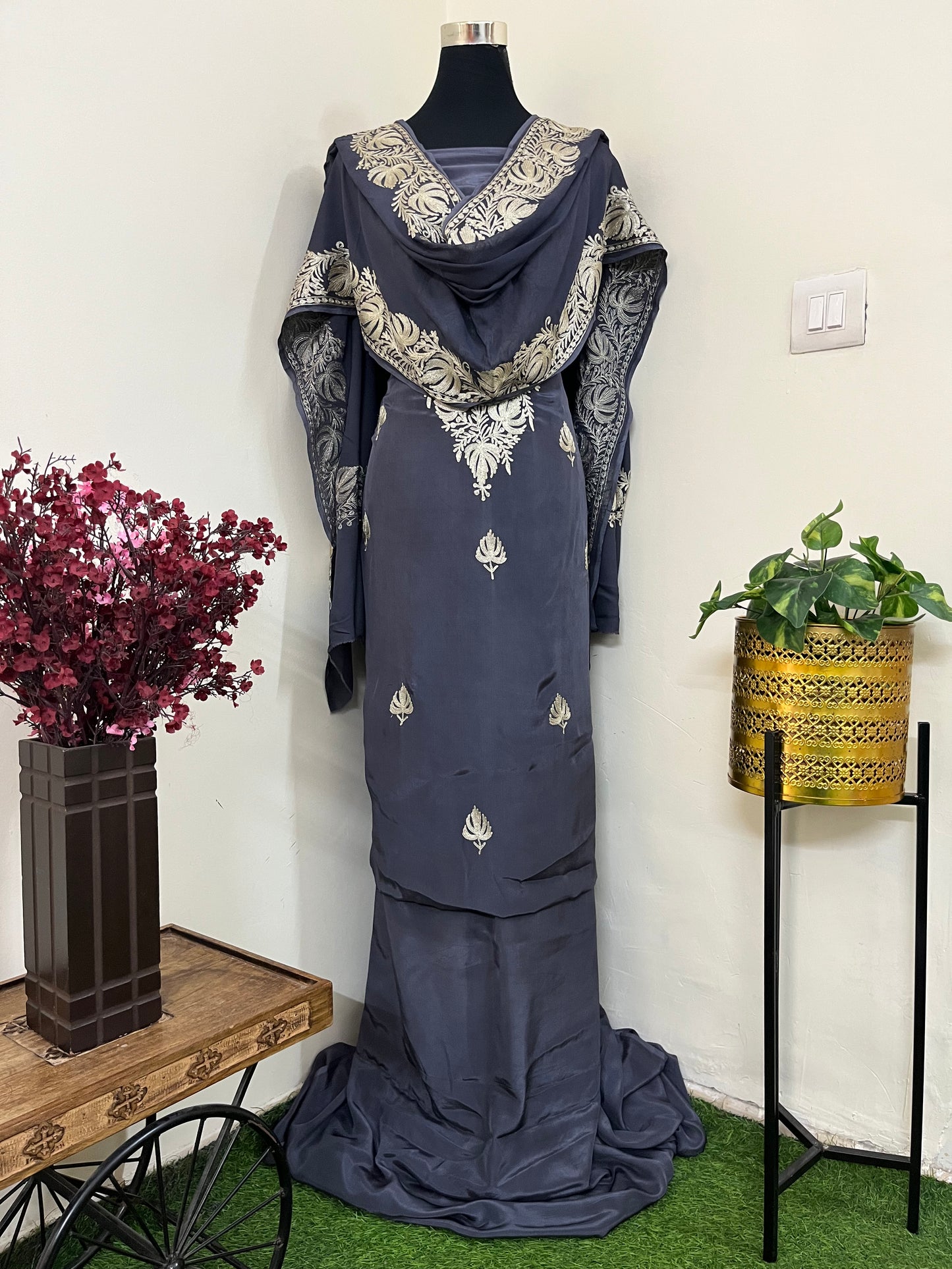 Kalaa’ Steel Grey Crape Kashmiri Suit