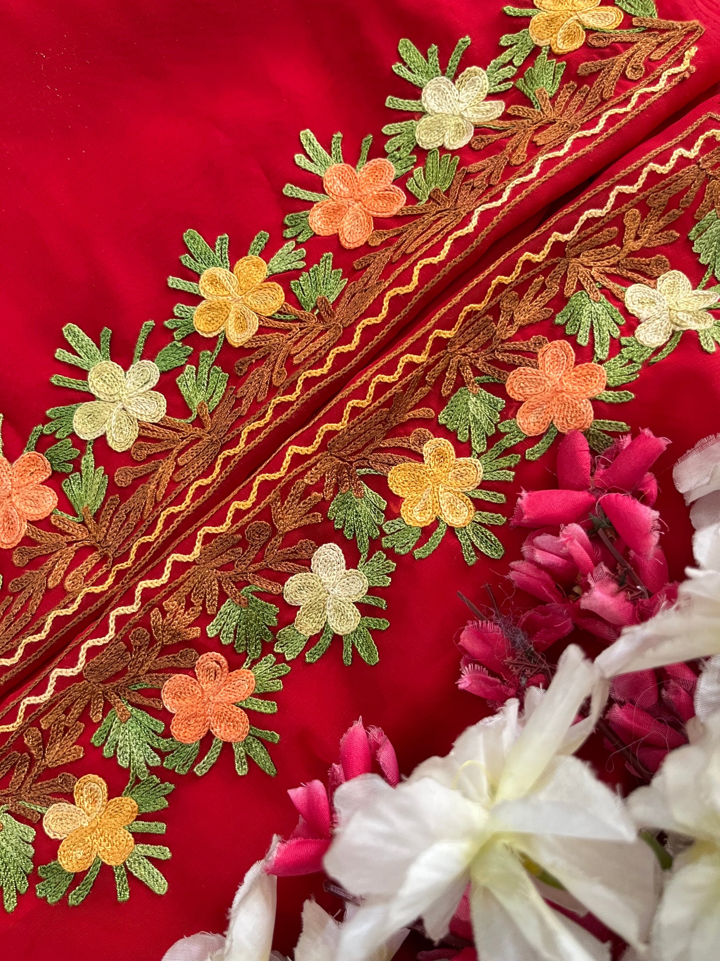 Red Georgette 3 Pc Kashmiri Suit