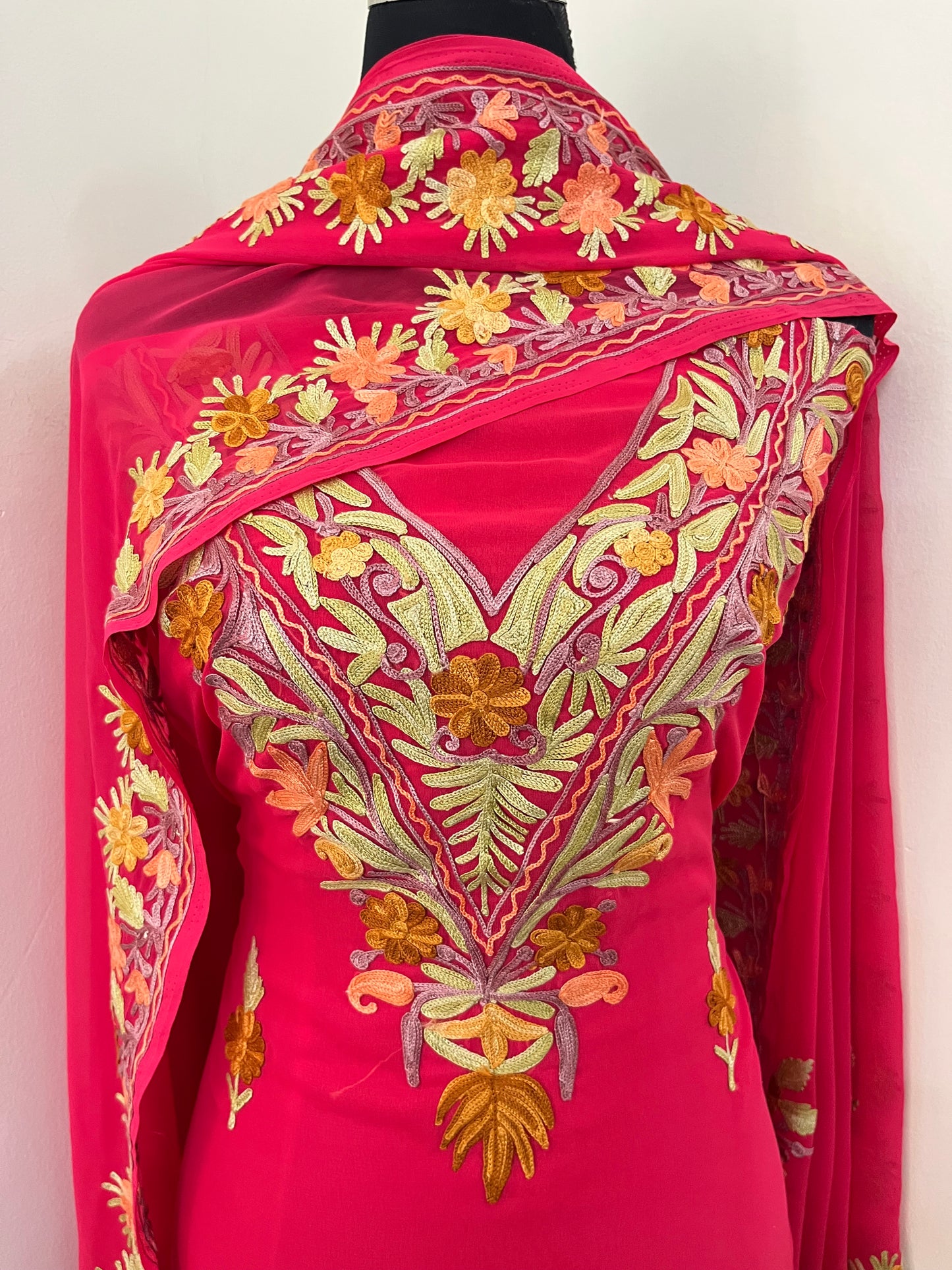 Reddish Pink Georgette 3 Pc Kashmiri Suit