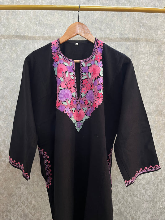 Black Aari Embroidered Wool Pheran
